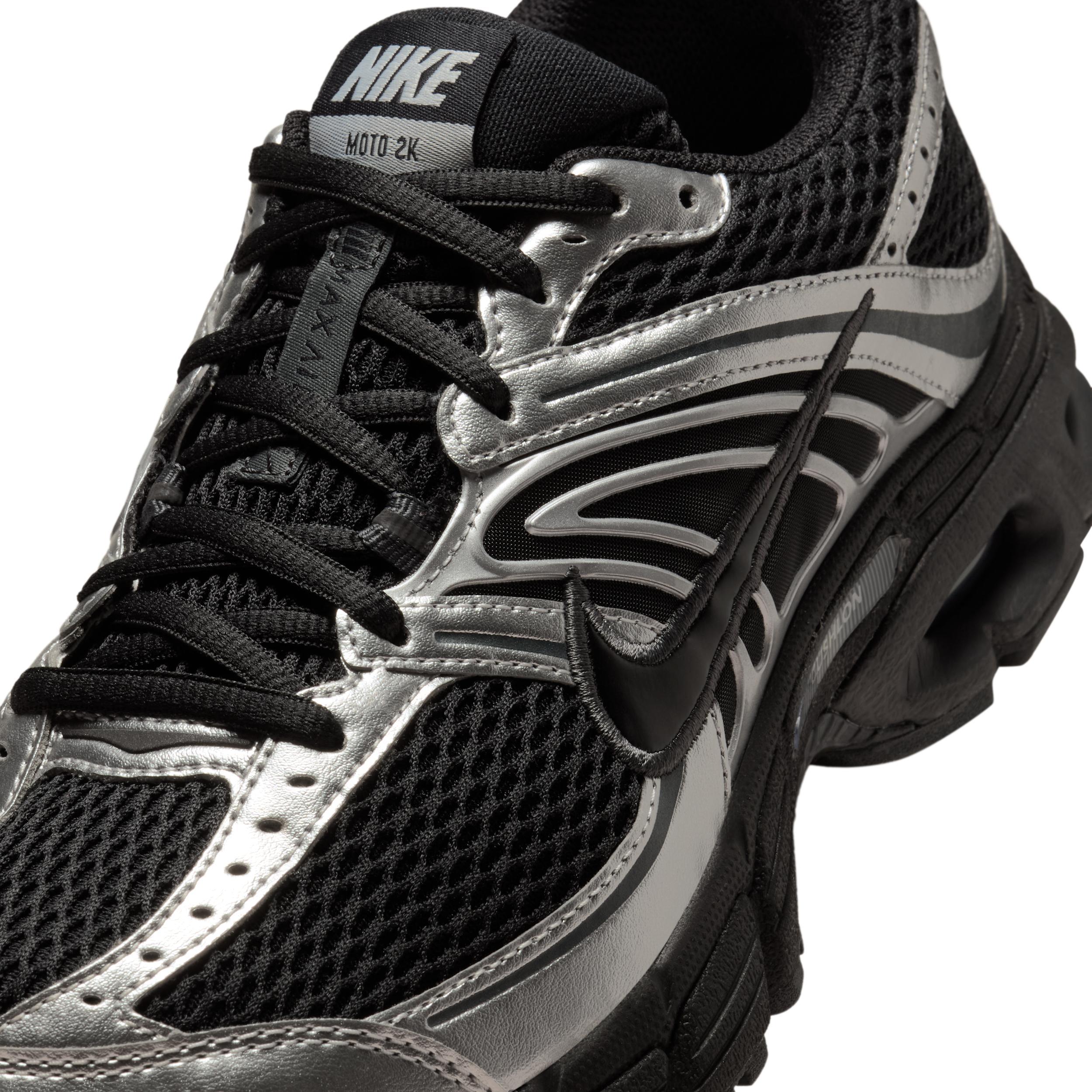 Nike Women's Air Max Moto 2K Shoes Product Image