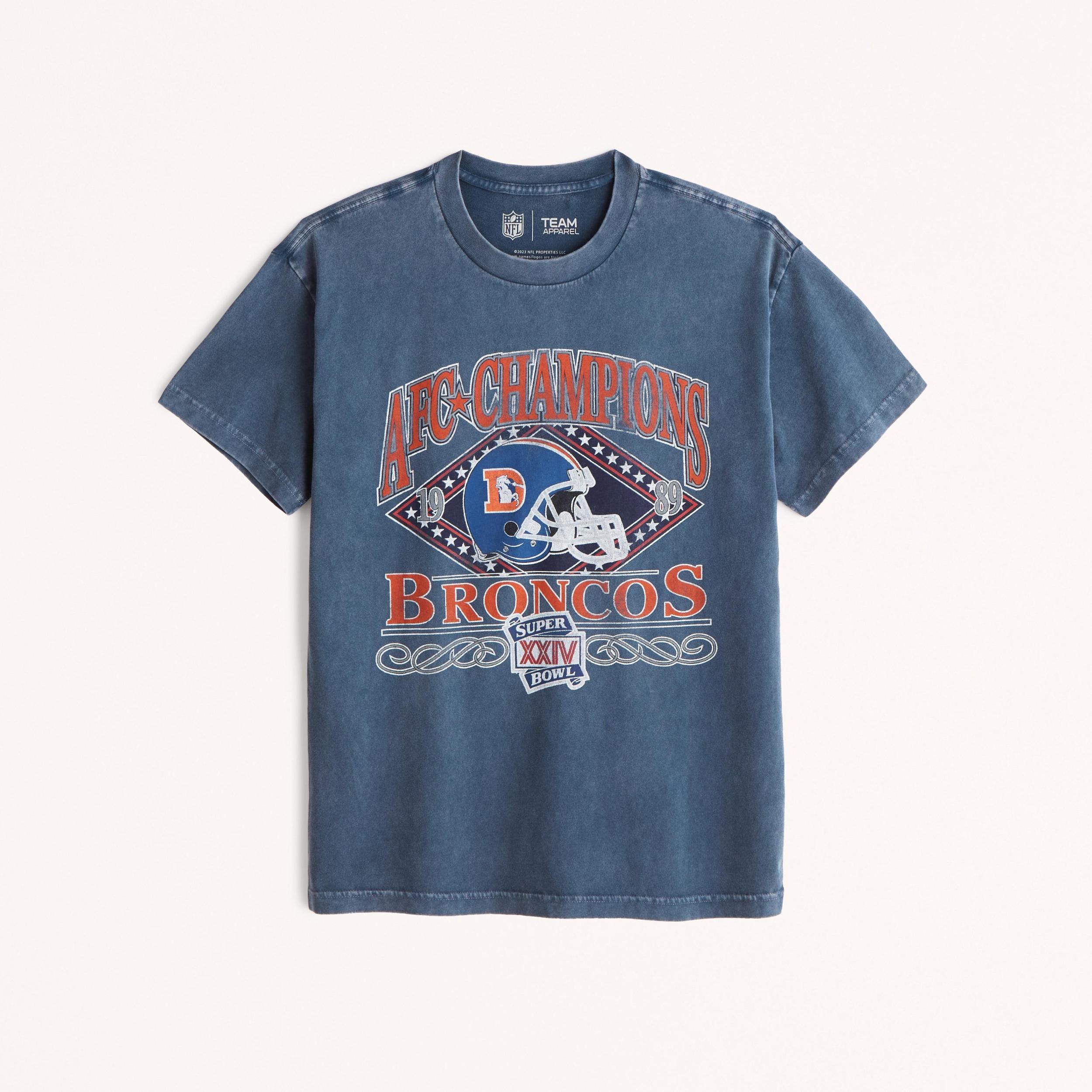 Tampa Bay Buccaneers Graphic Tee Product Image