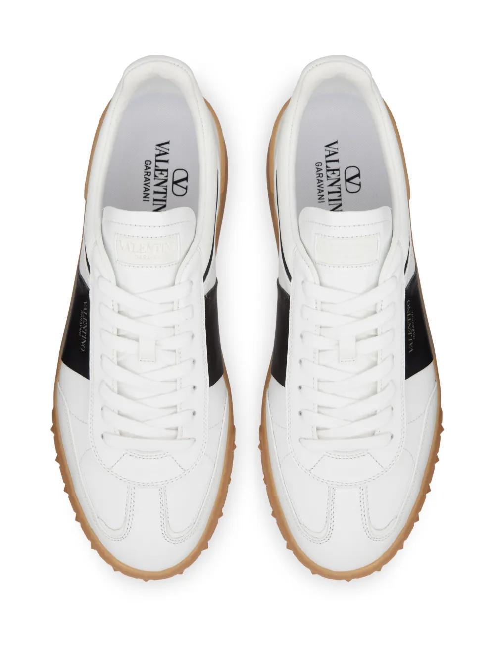 Upvillage leather sneakers Product Image