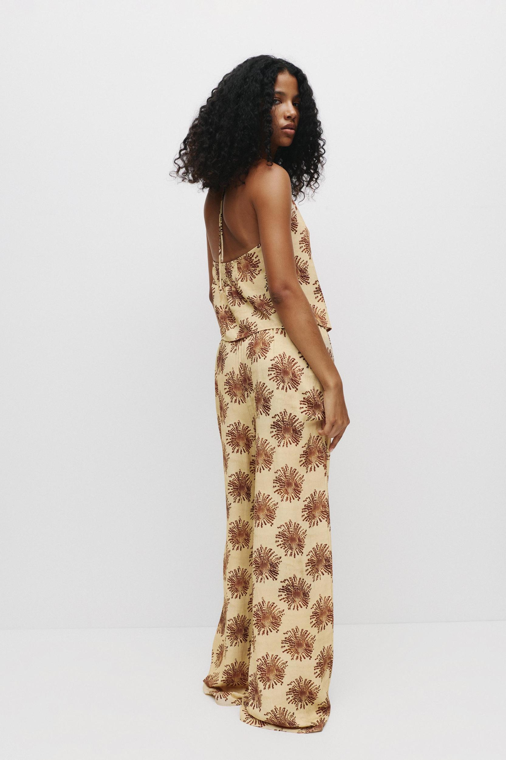 Printed flowing pants Product Image