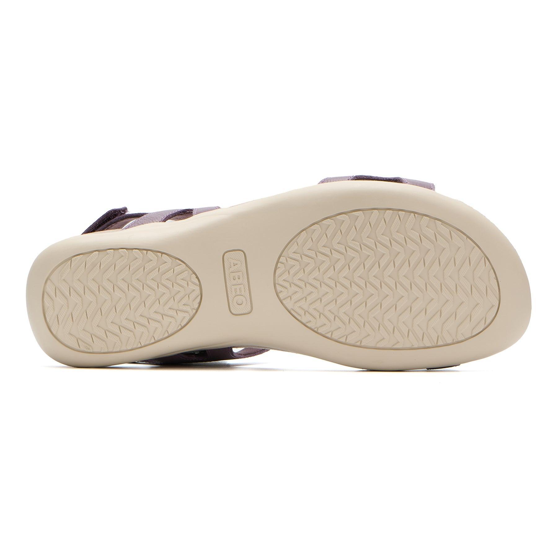 Oasis Sport Sandal Metatarsal Female Product Image