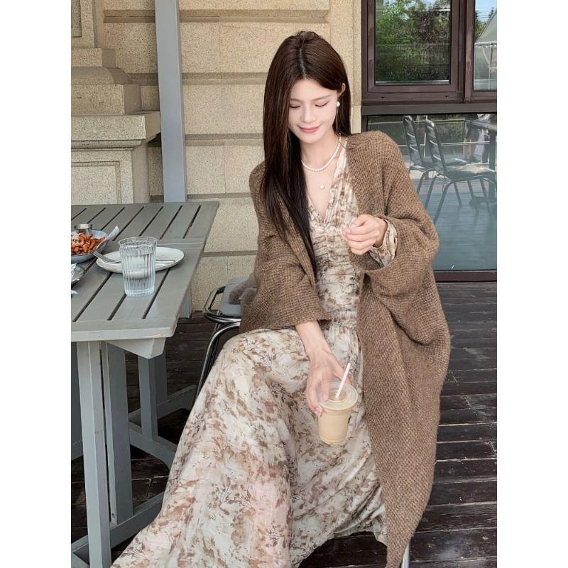 Plain Cardigan / Long-Sleeve V-Neck Floral Print Maxi A-Line Dress Product Image