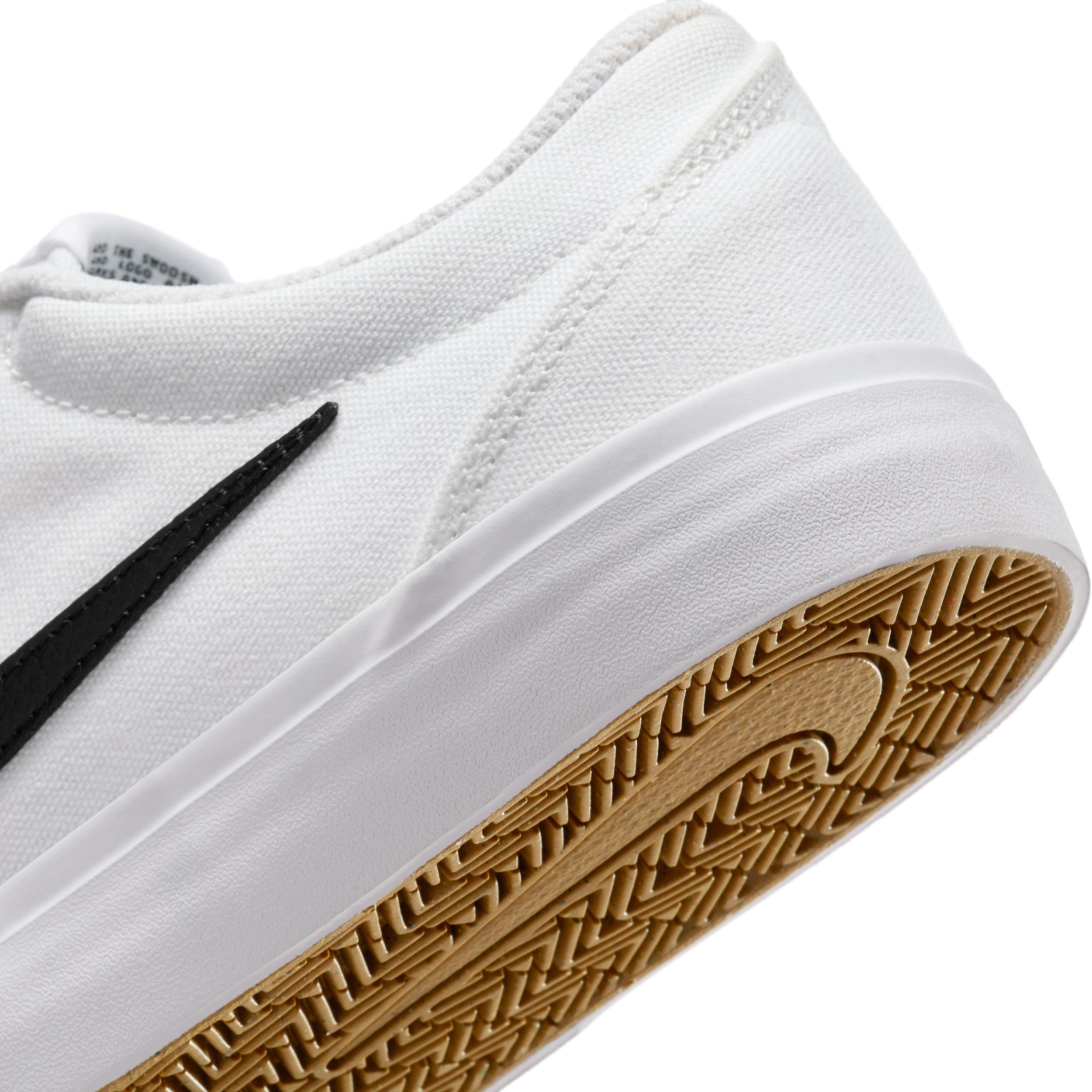 Nike Women's Charge Canvas Shoes Product Image