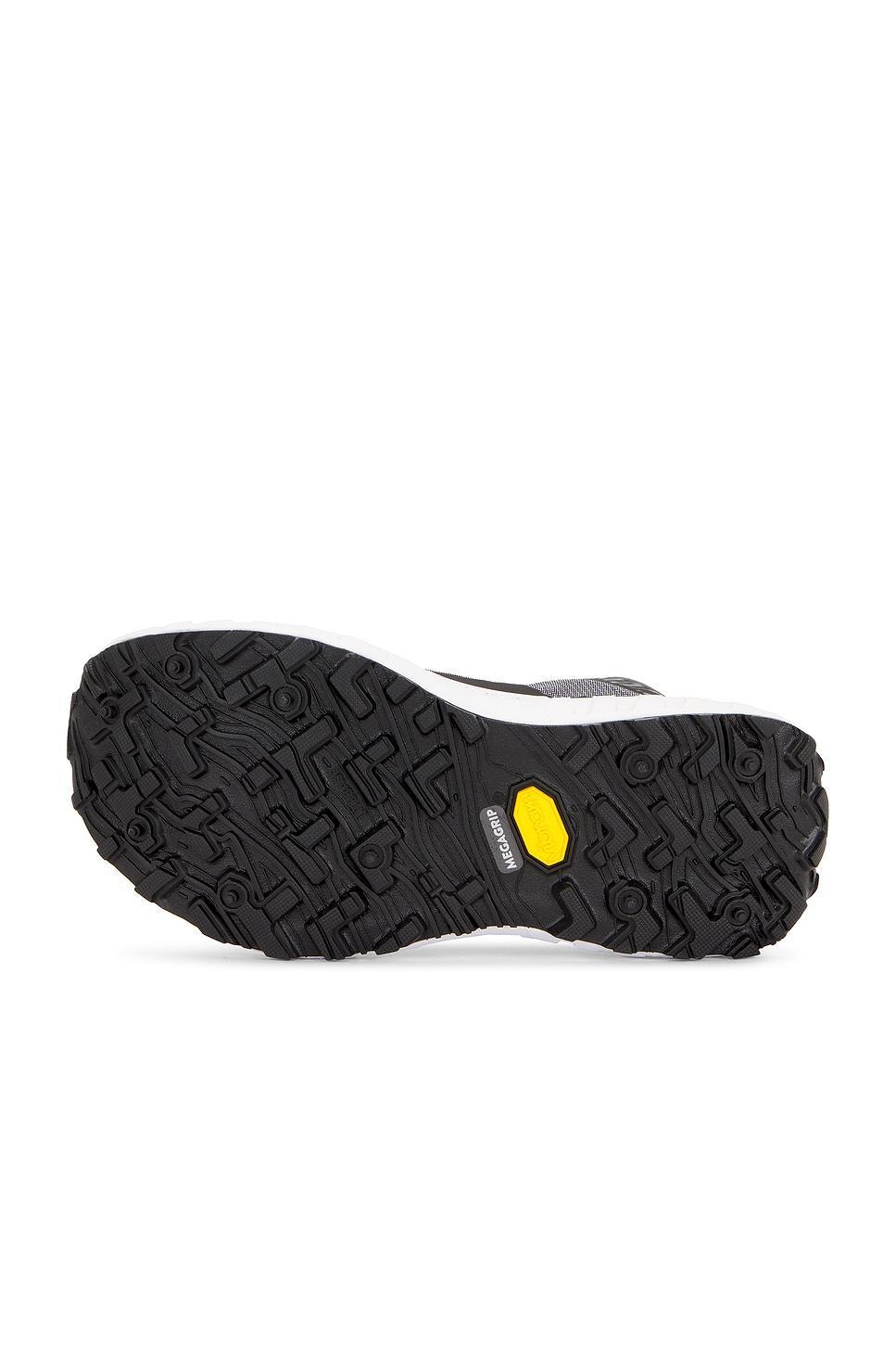 The Norda 001 Sneaker Product Image
