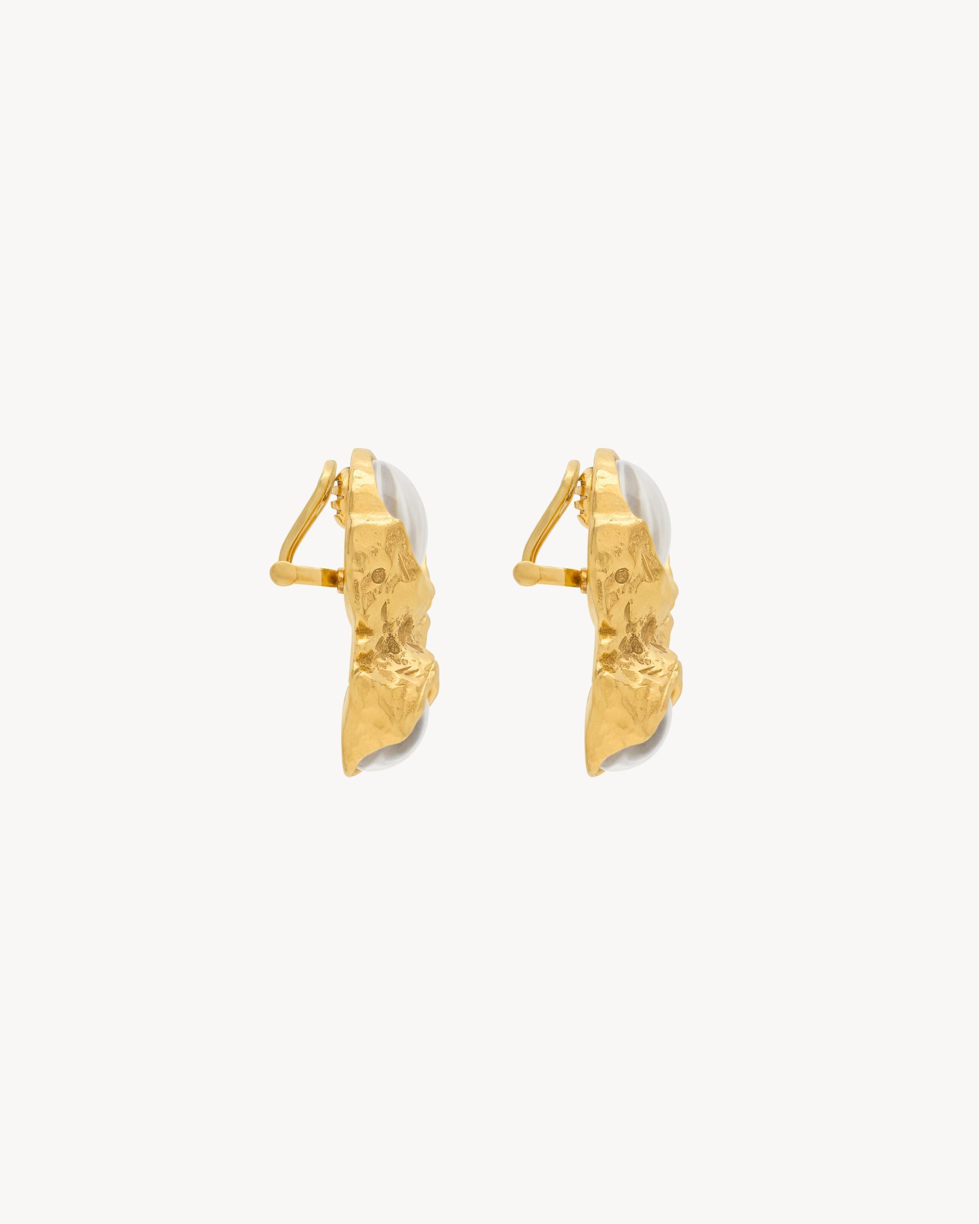 BUBBLE CABOCHON EARRINGS IN RESIN AND METAL Product Image