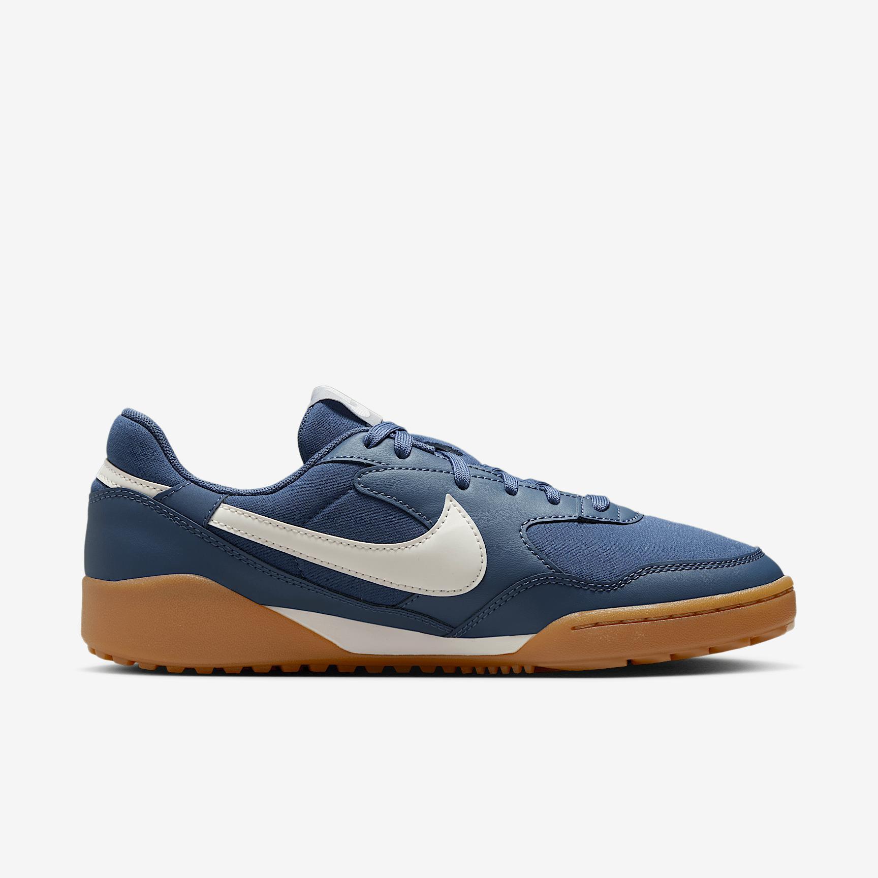 Nike Women's Terra Manta Shoes Product Image