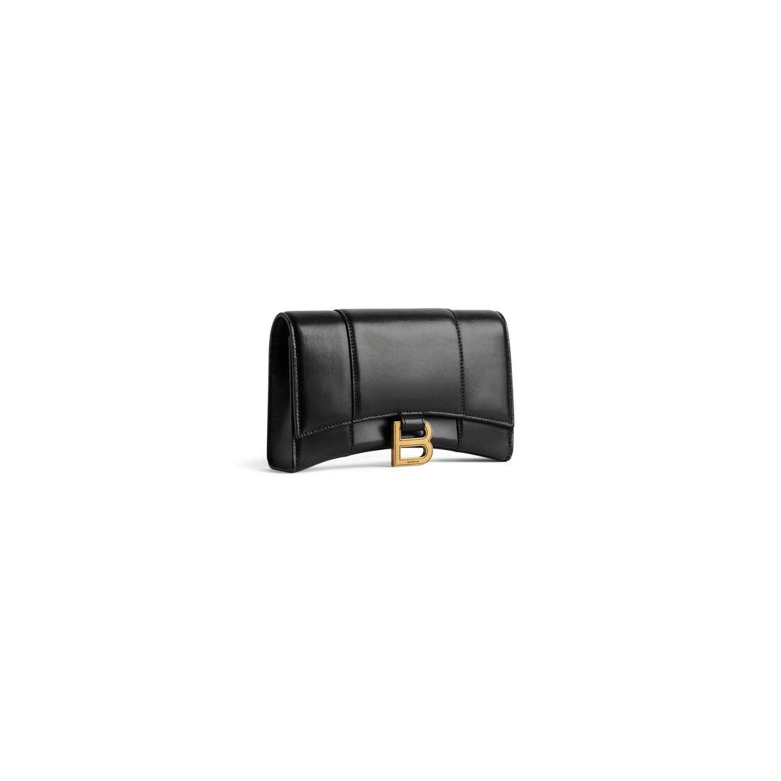Women's Hourglass Wallet On Chain in Black Product Image