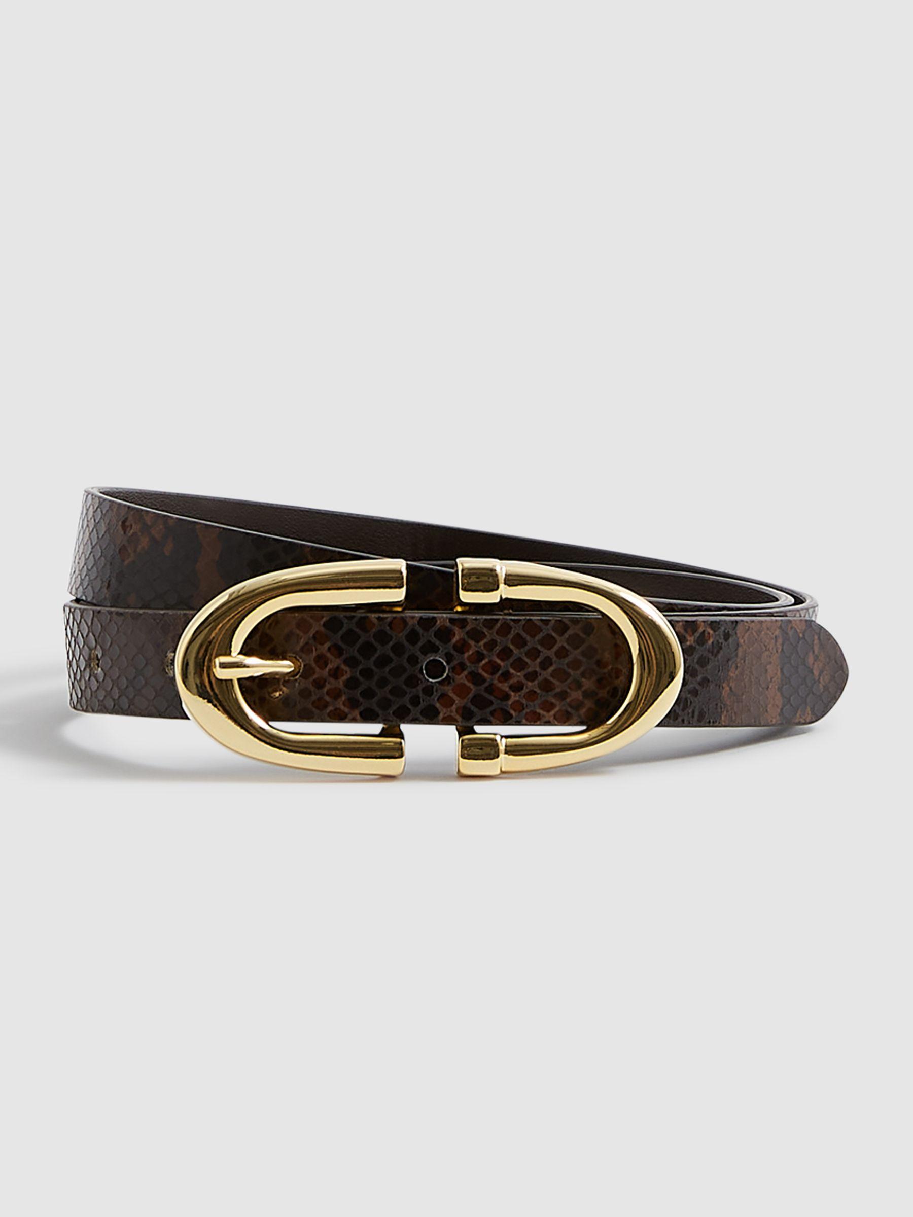 Horseshoe Buckle Leather Belt in Chocolate Product Image