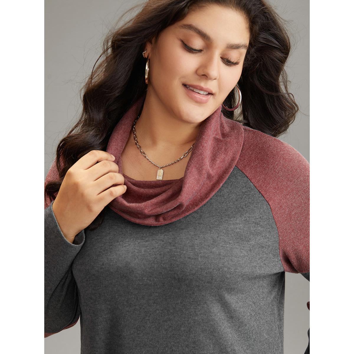 Plus Size Two Tone Cowl Neck Patchwork T-shirt Gray Women Casual Contrast Plain Cowl Neck Dailywear T-shirts BloomChic 26/4X Product Image