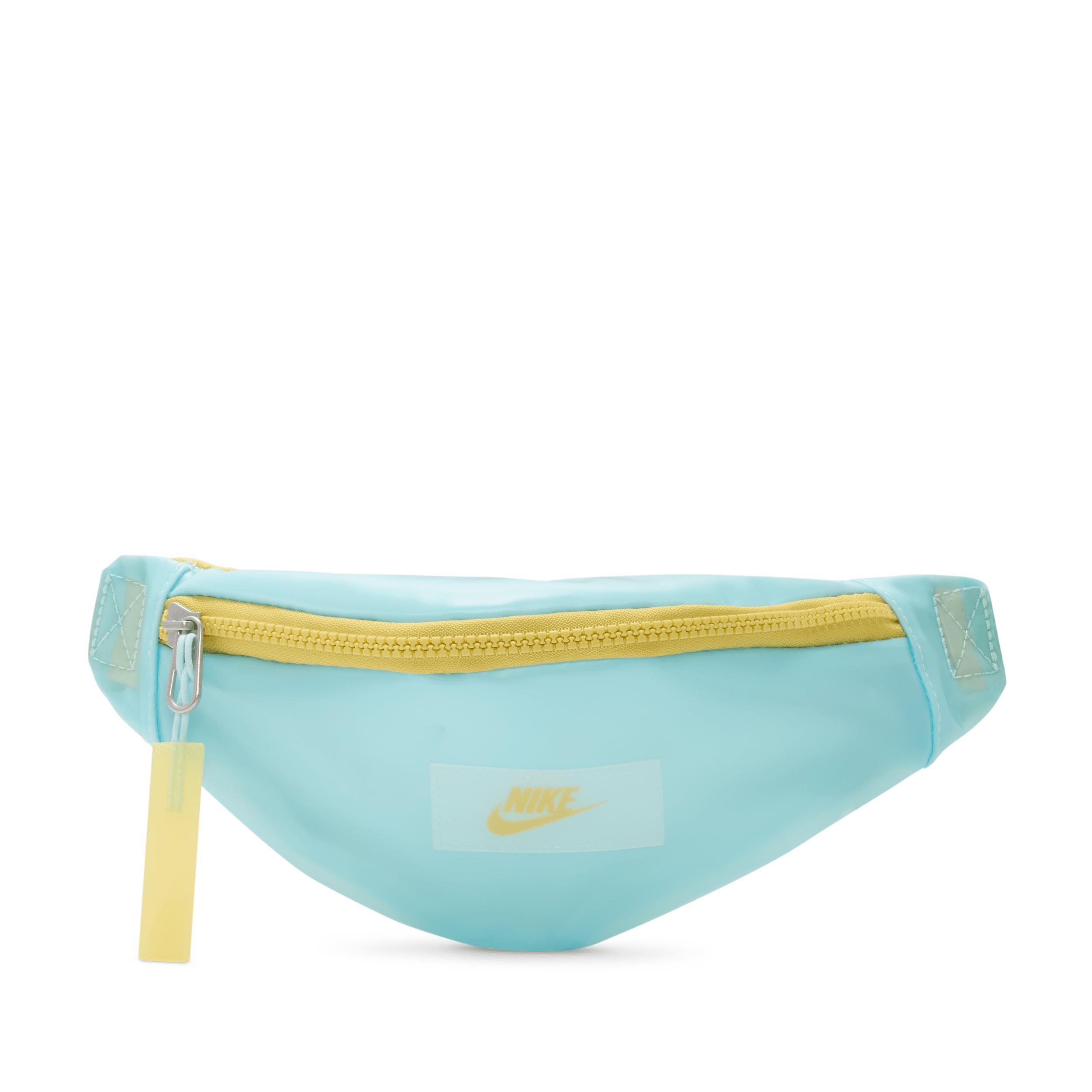 Nike Heritage Crossbody Bag (Small, 1L) Product Image