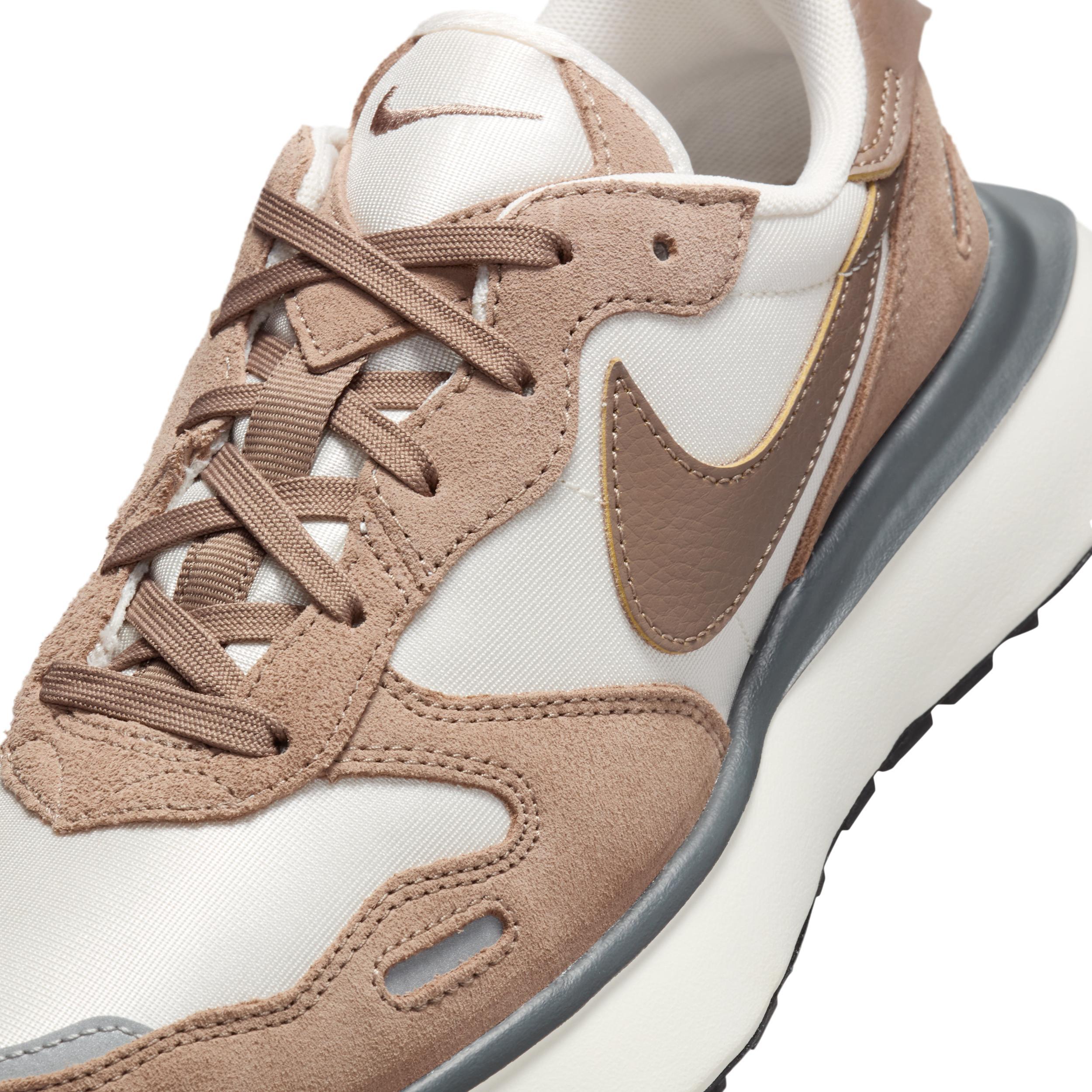Nike Phoenix Waffle Women's Shoes Product Image