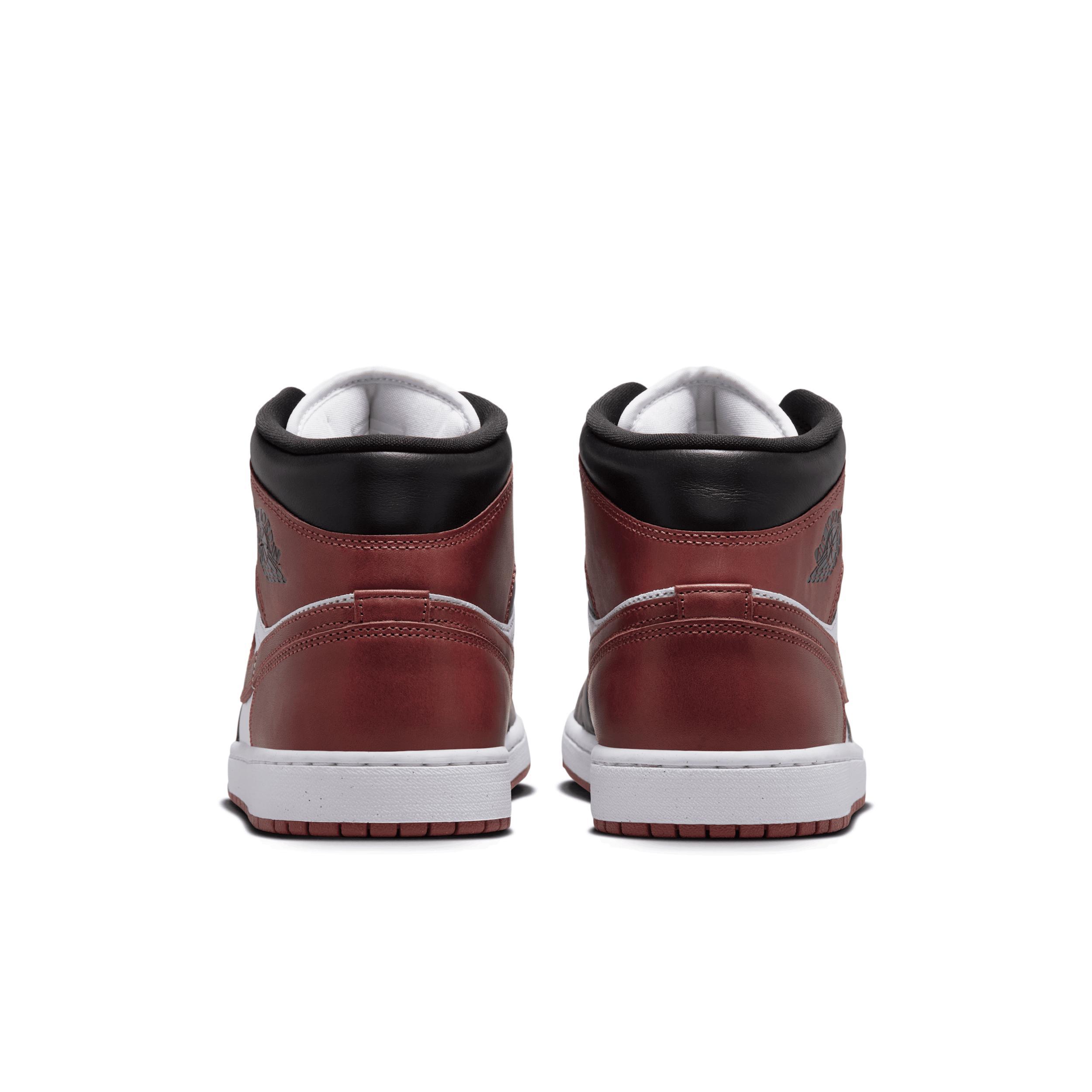 Men's Air Jordan 1 Mid SE Shoes Product Image