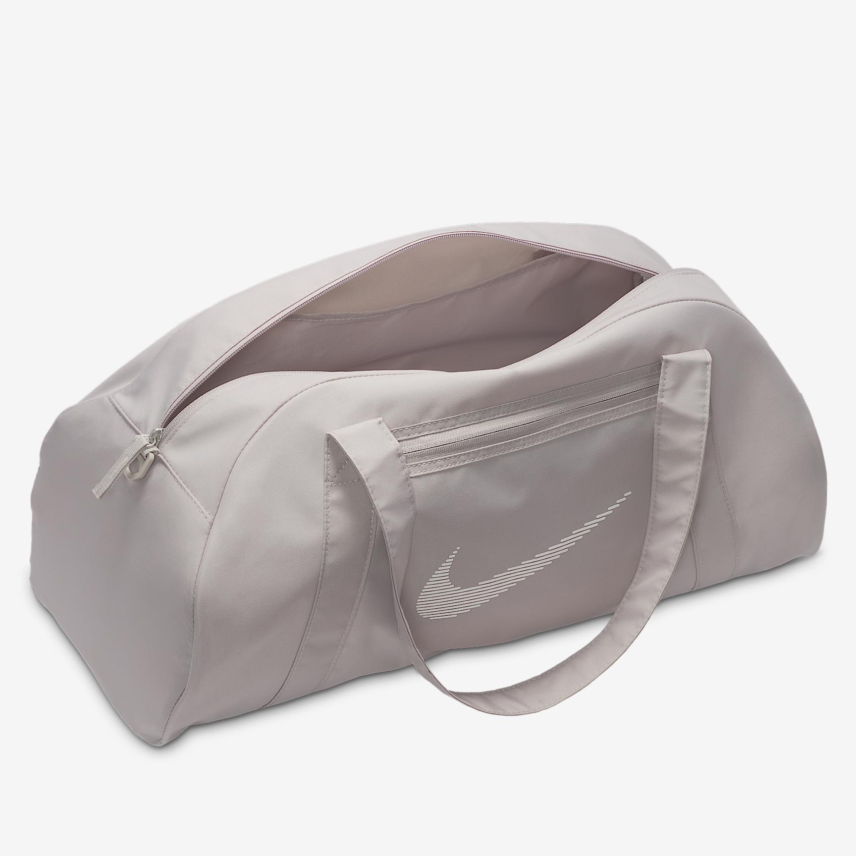 Nike Gym Club Duffel Bag (24L) Product Image