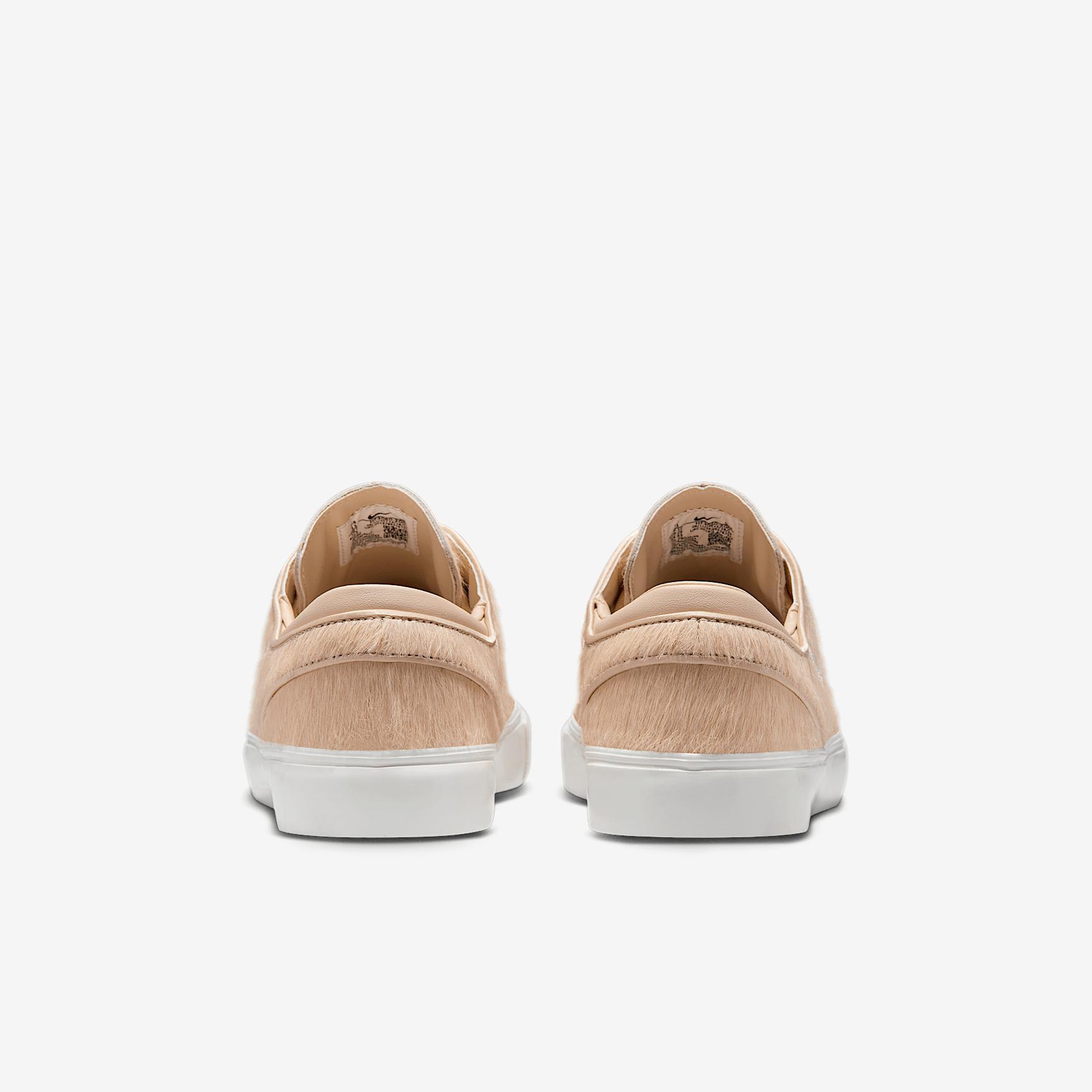 Nike SB Zoom Janoski OG+ SE Skate Shoes Product Image