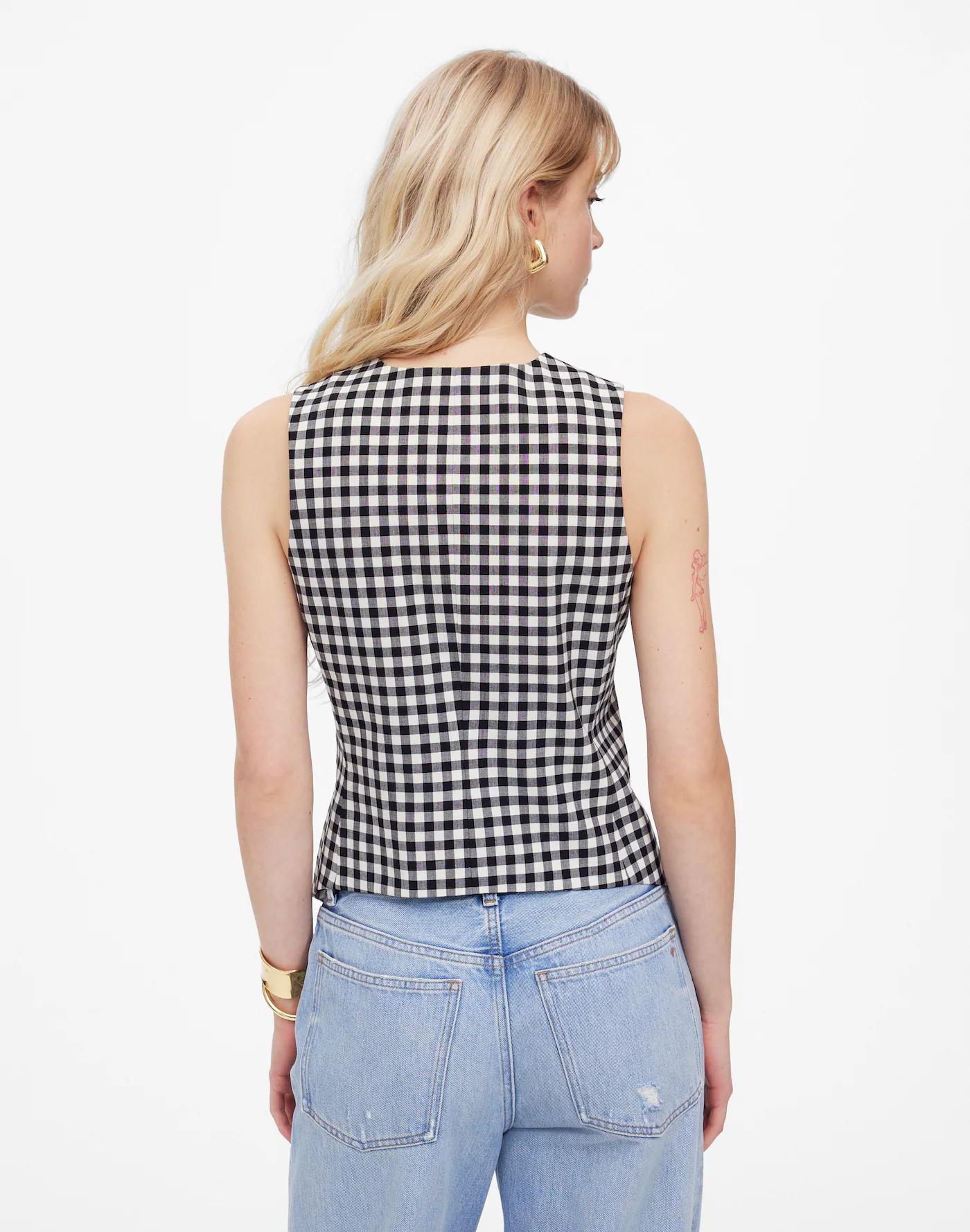 Single-Breasted Crewneck Vest Product Image