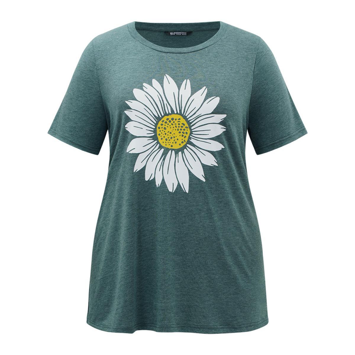 Plus Size Floral Print Round Neck T-shirt Cyan Women Casual Printed Natural Flowers Dailywear T-shirts BloomChic 30/6X Product Image
