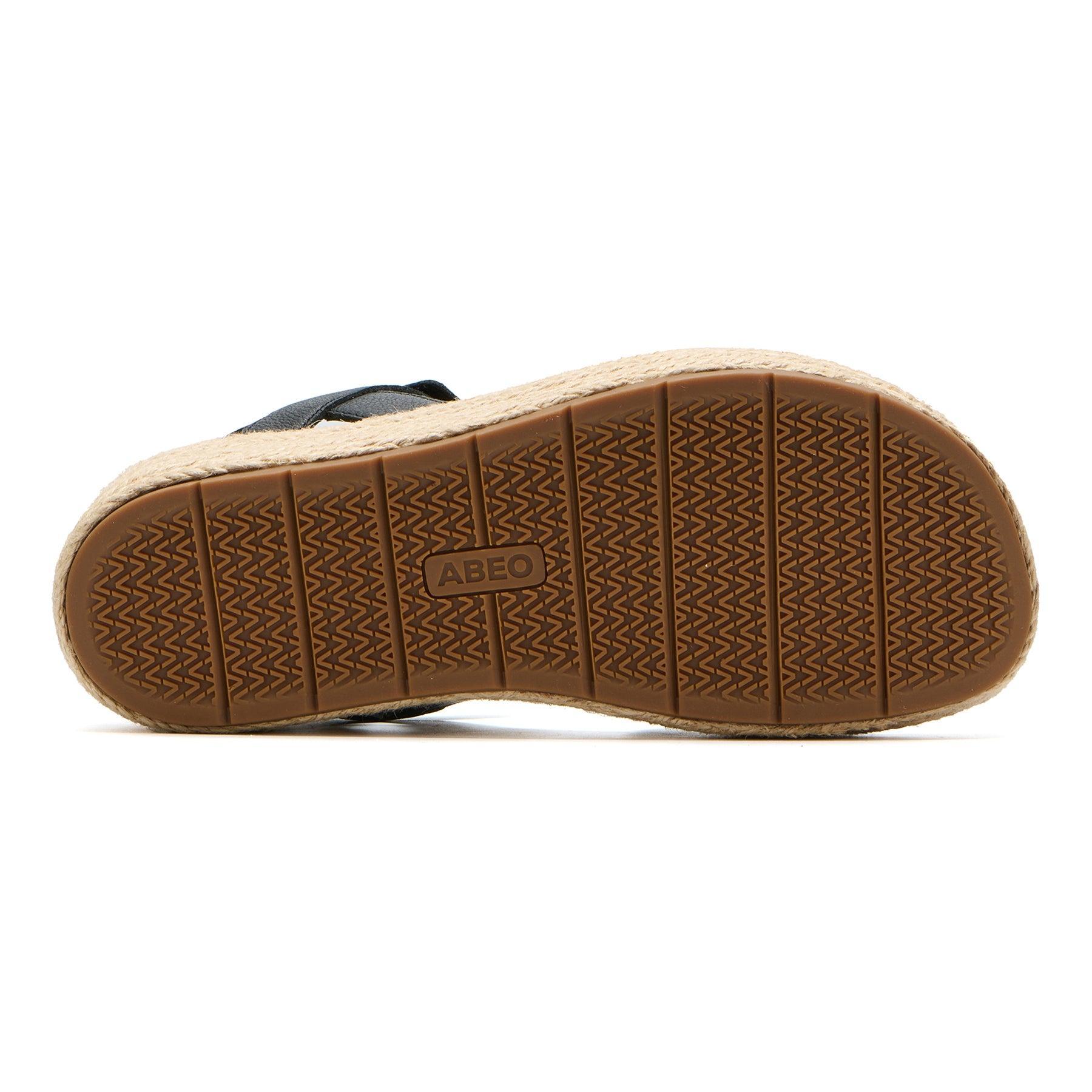 Solstice Strap Metatarsal Female Product Image