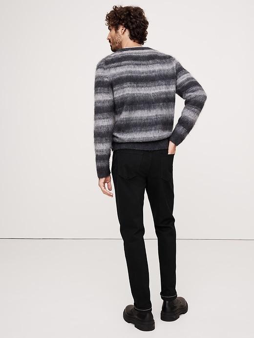 Skinny Traveler Pant Product Image