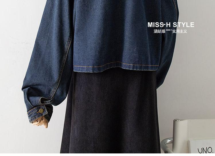 3/4 Sleeve Round Neck Denim Button Up Jacket Product Image