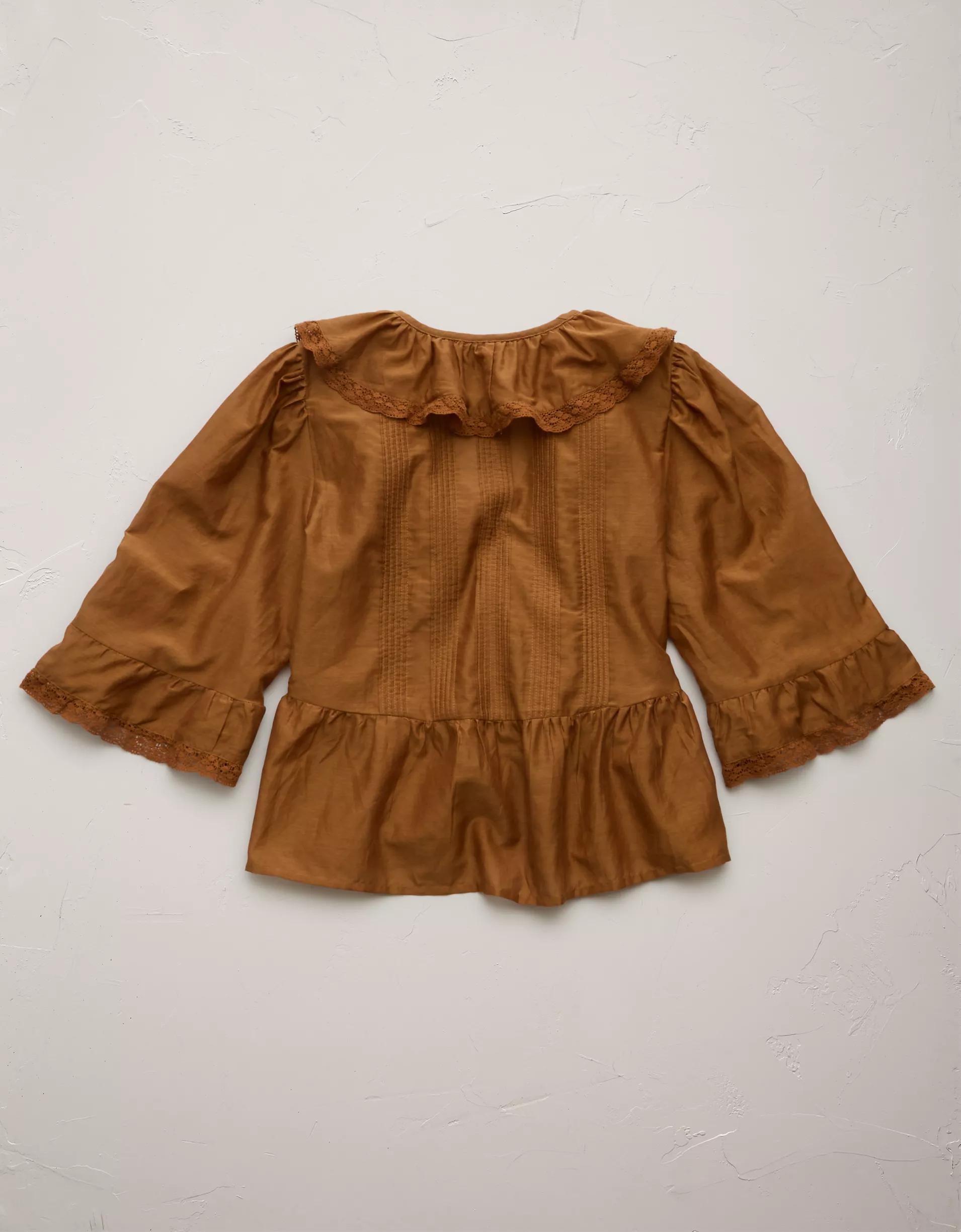 AE77 Premium Ruffle V-Neck Blouse Product Image