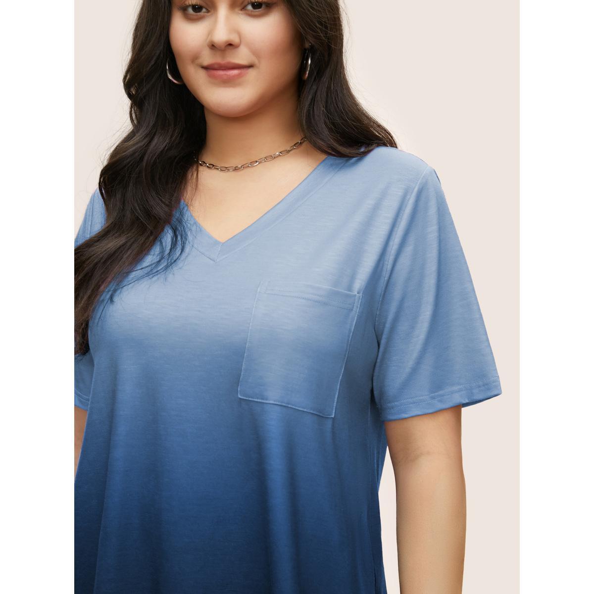 Plus Size Ombre Contrast Patched Pocket T-shirt Cerulean Women Casual Non Ombre V-neck Everyday T-shirts BloomChic 28/5X Product Image