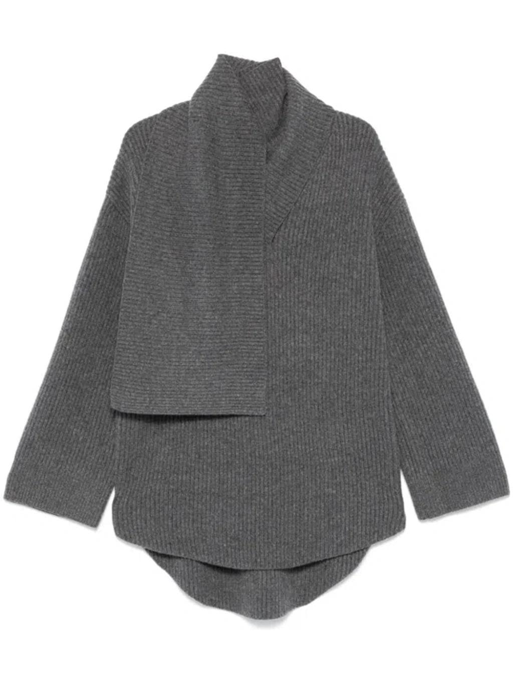 attached-scarf sweater Product Image