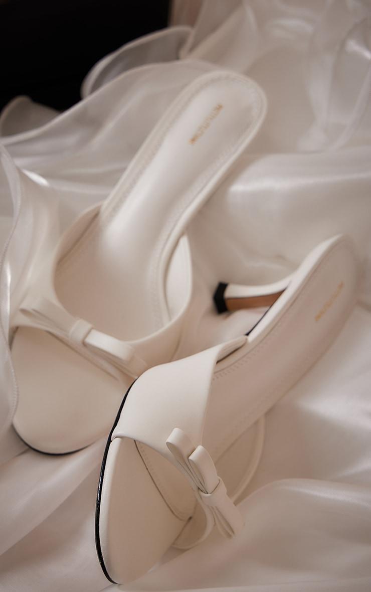 White Pu Round Toe Bow Strap Low Heel Mules Product Image