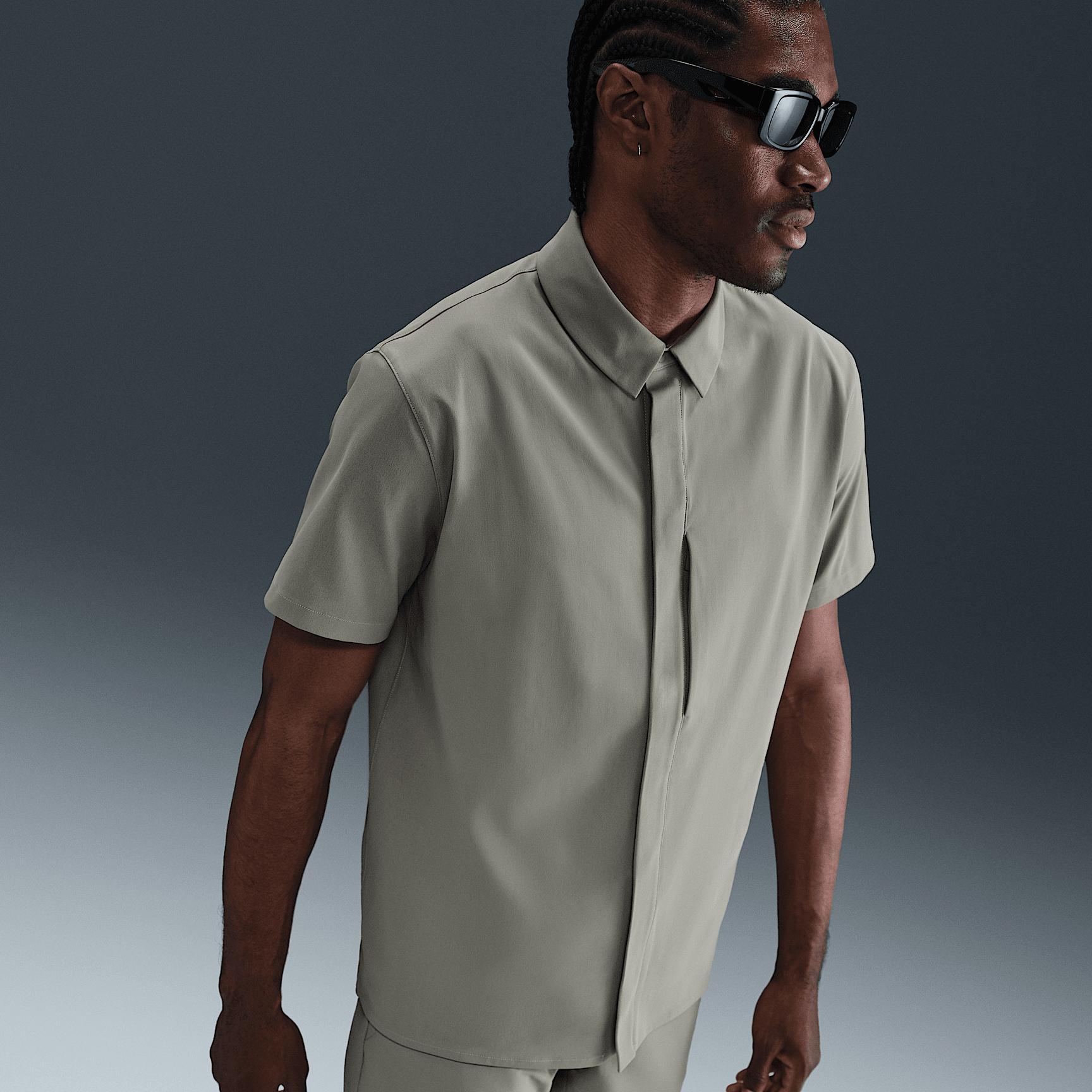 Nike Men's 24.7 PerfectStretch Dri-FIT Short-Sleeve Snap-Down Top Product Image