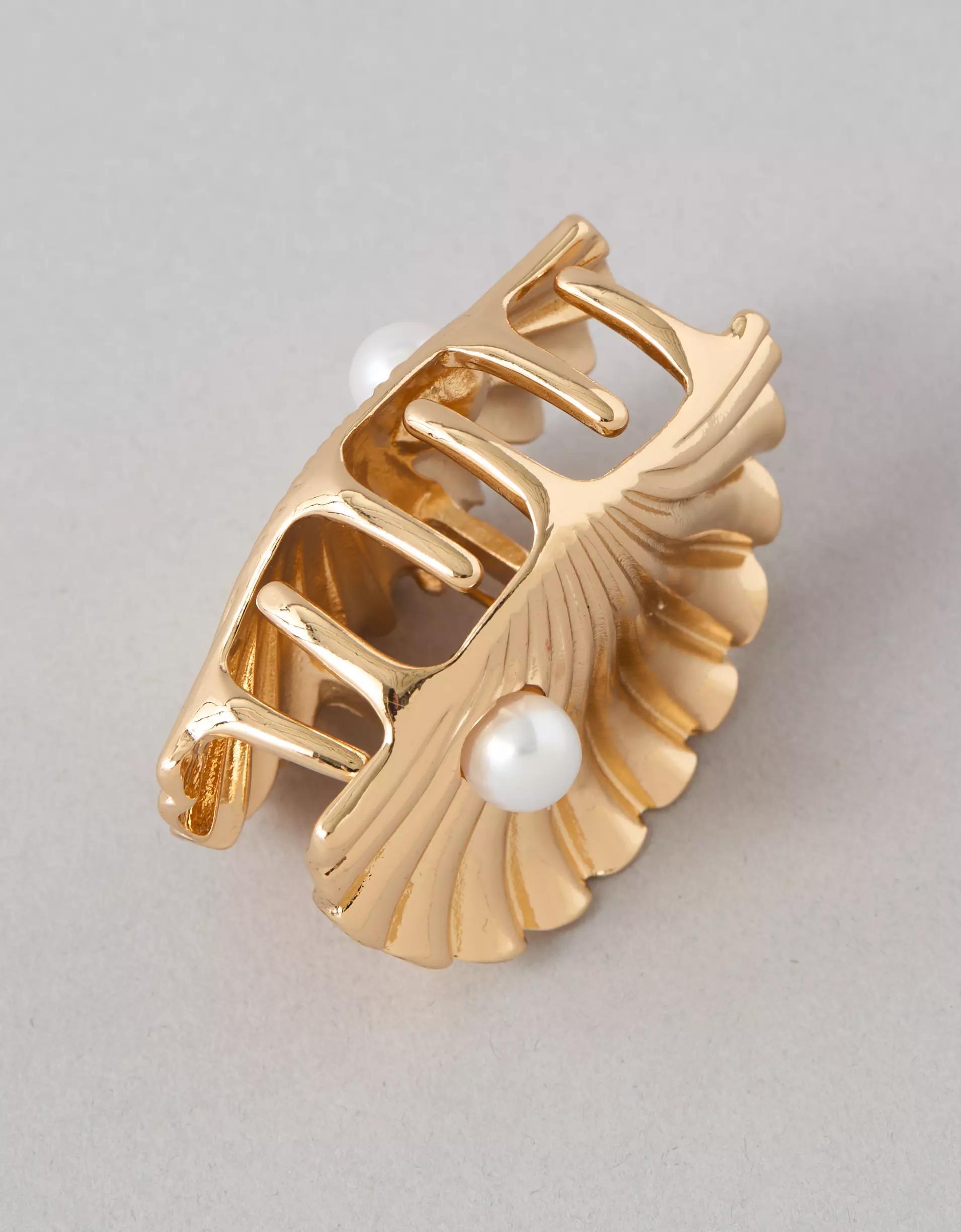 AE Seashell Claw Clip Product Image