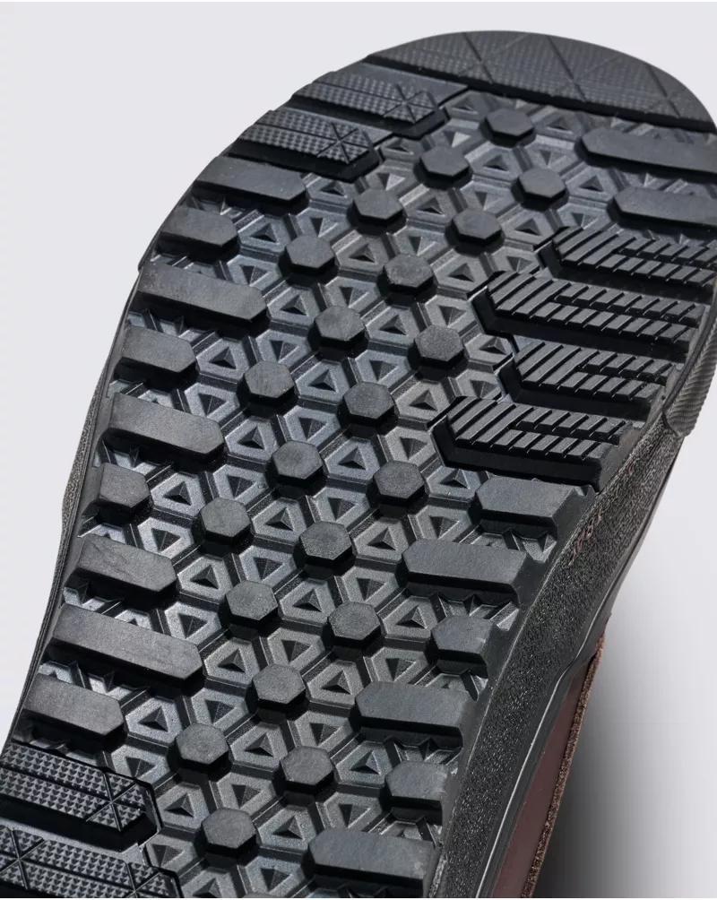 MTE Sk8-Hi Waterproof Insulated Shoe Product Image