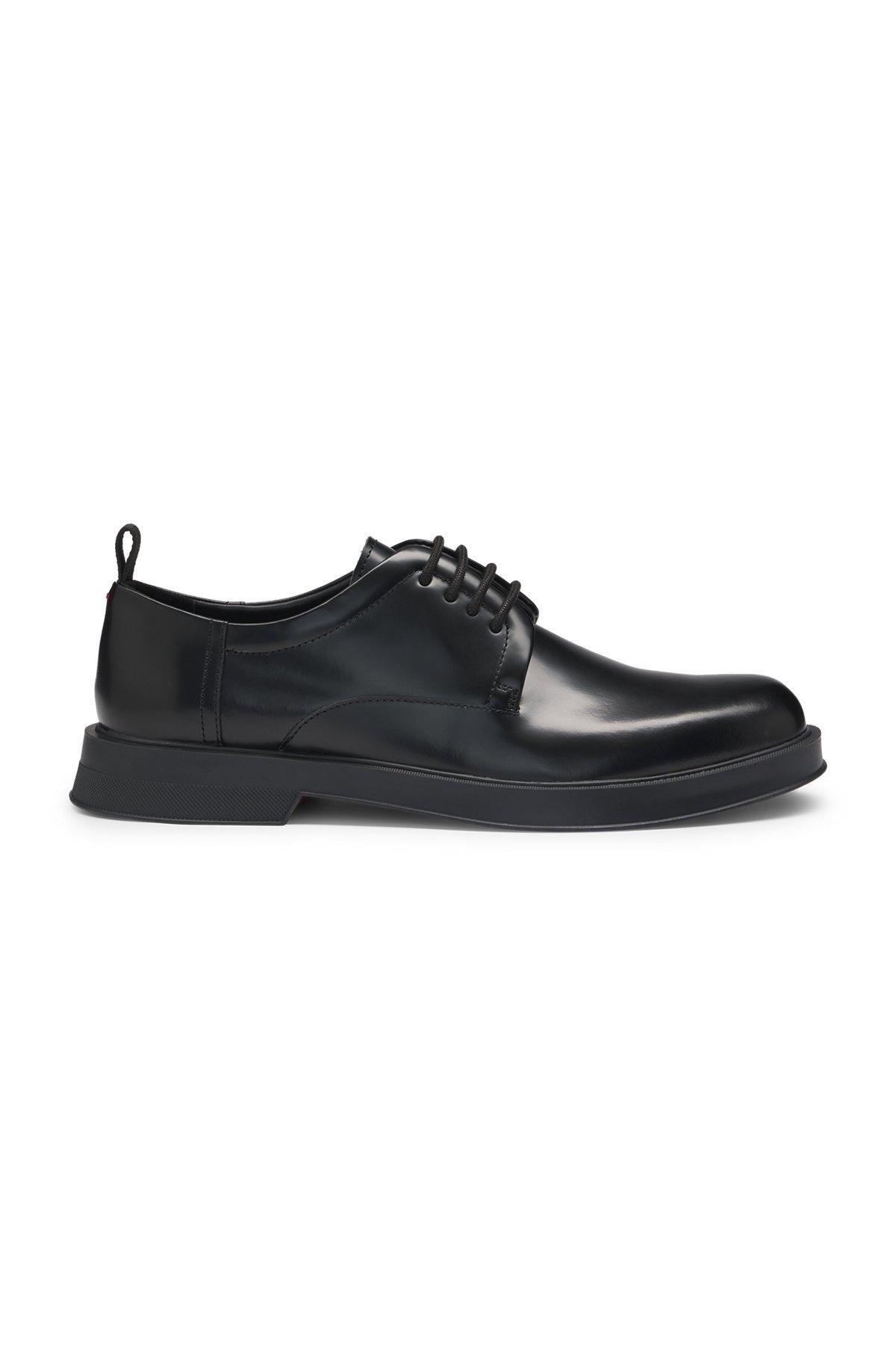 Derby shoes in brush-off leather Product Image