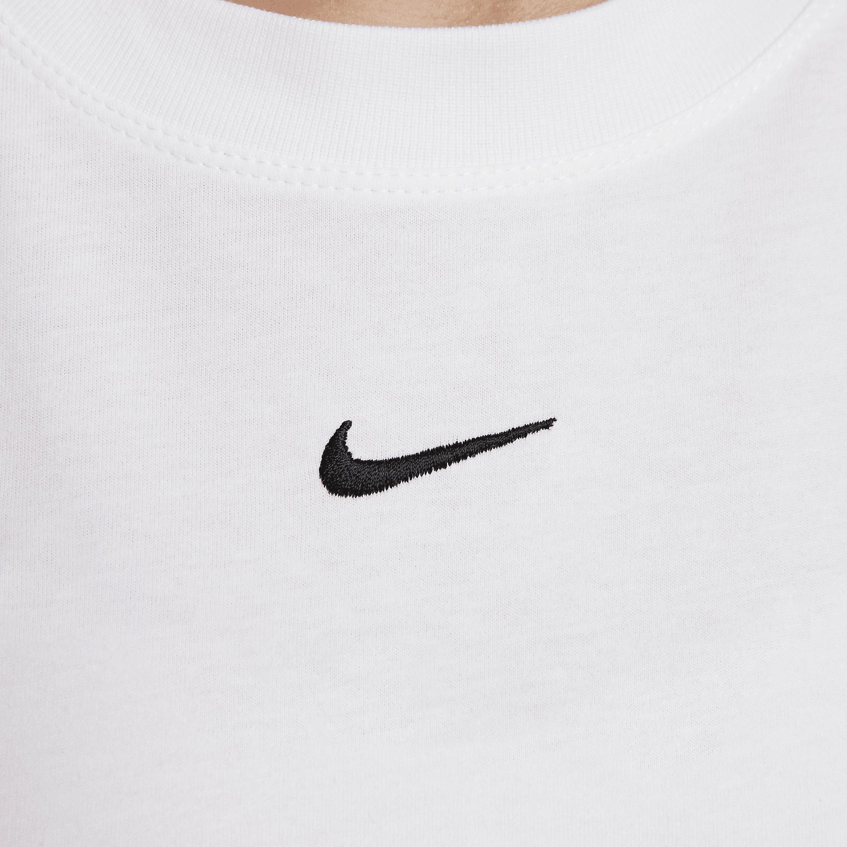Nike Sportswear Essential Women's T-Shirt Product Image