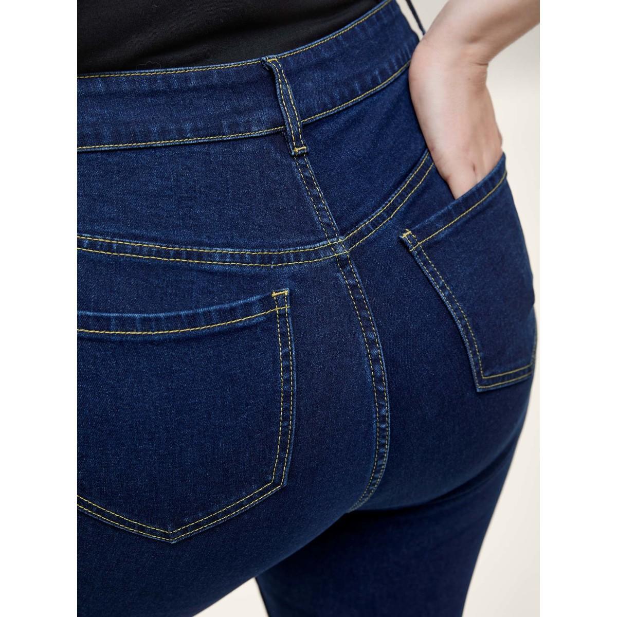 Plus Size Mid Rise Skinny-Fit Classic Jeans Women Denimindigo Medium stretch Slanted pocket Jeans BloomChic 24/3X Product Image
