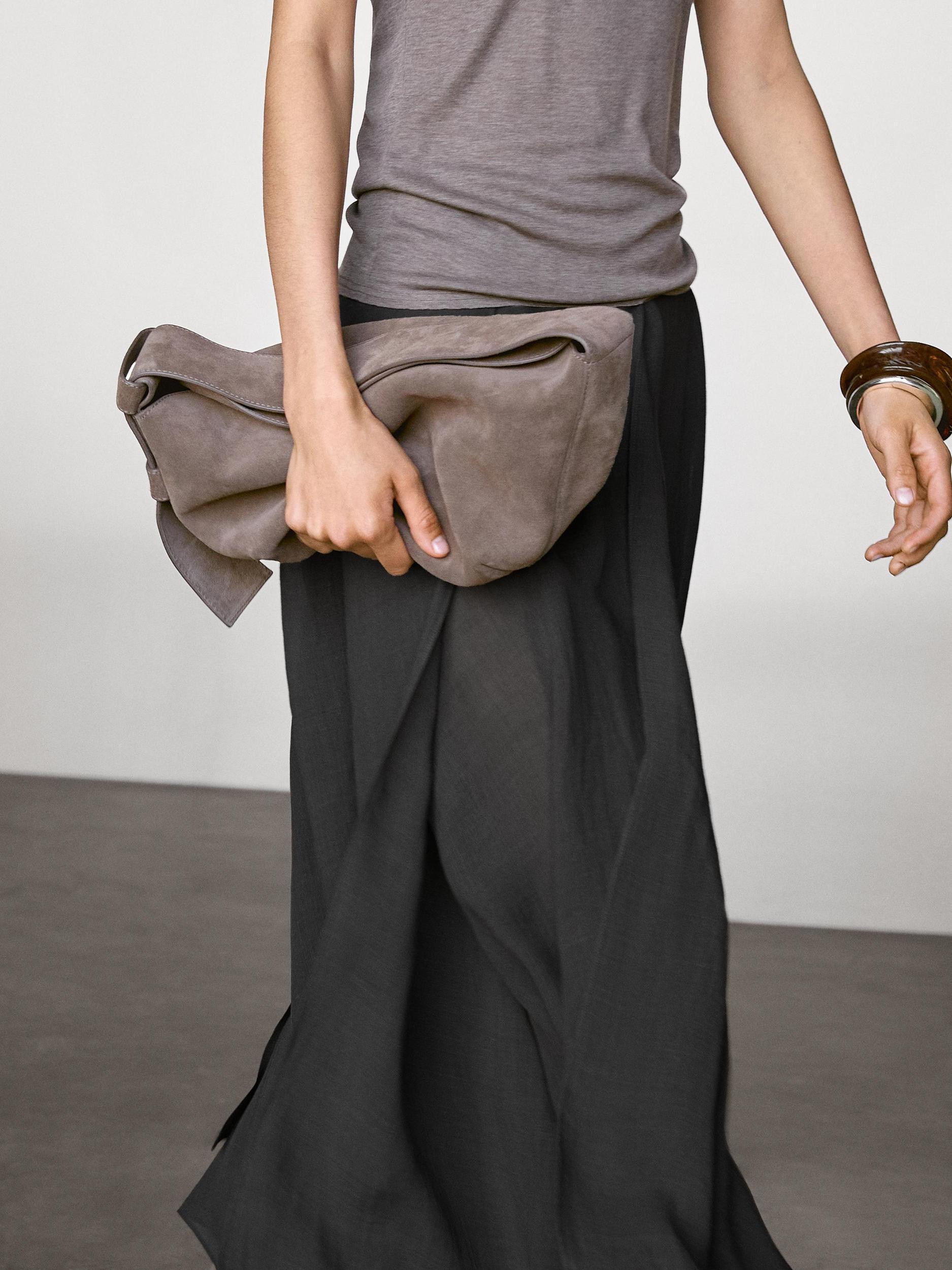 Long flowing skirt with ruffles Product Image