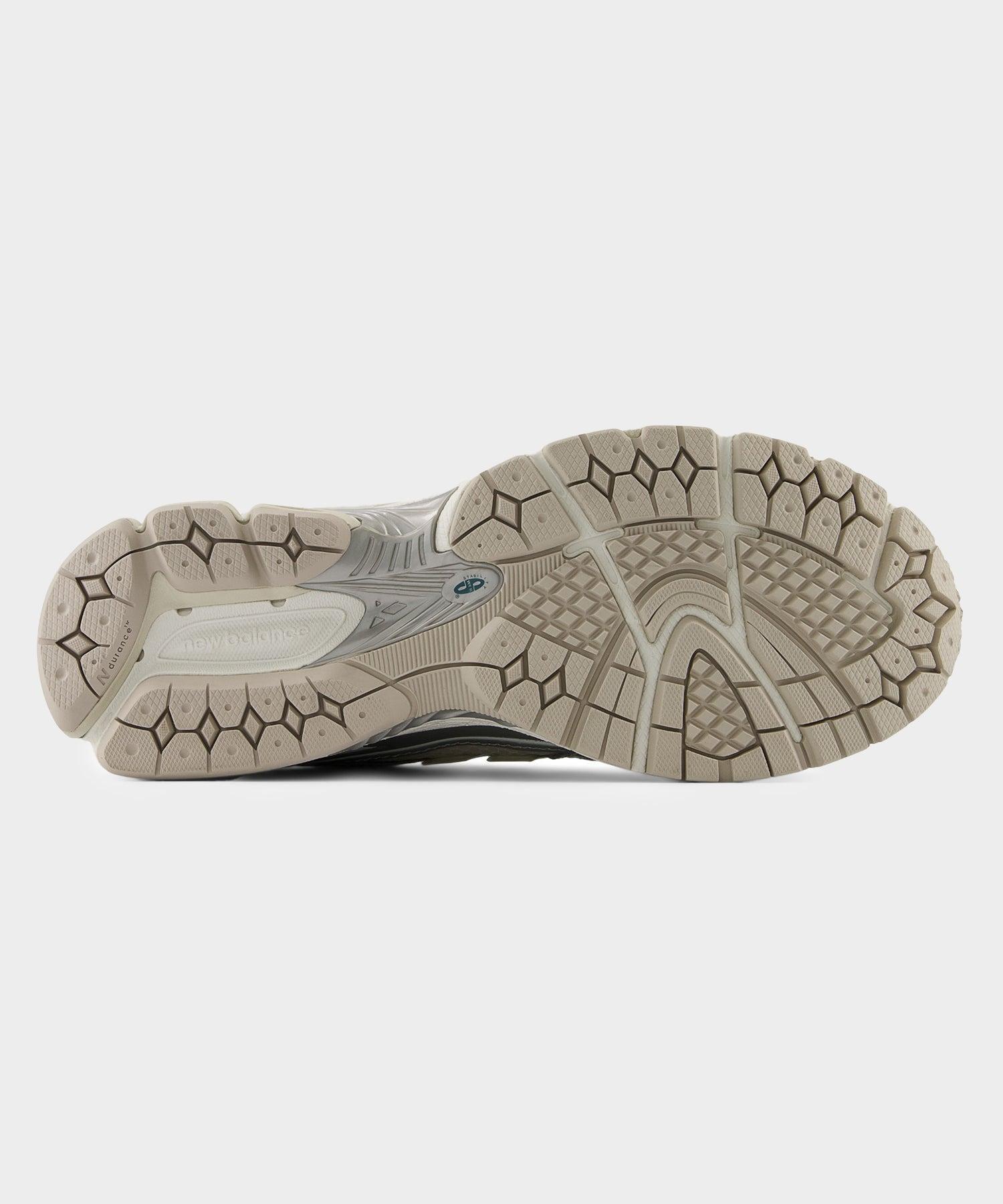 New Balance 1906R Sneaker Product Image