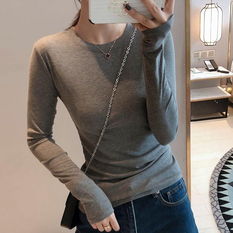 Long-Sleeve Crew Neck Plain Slim Fit T-Shirt Product Image