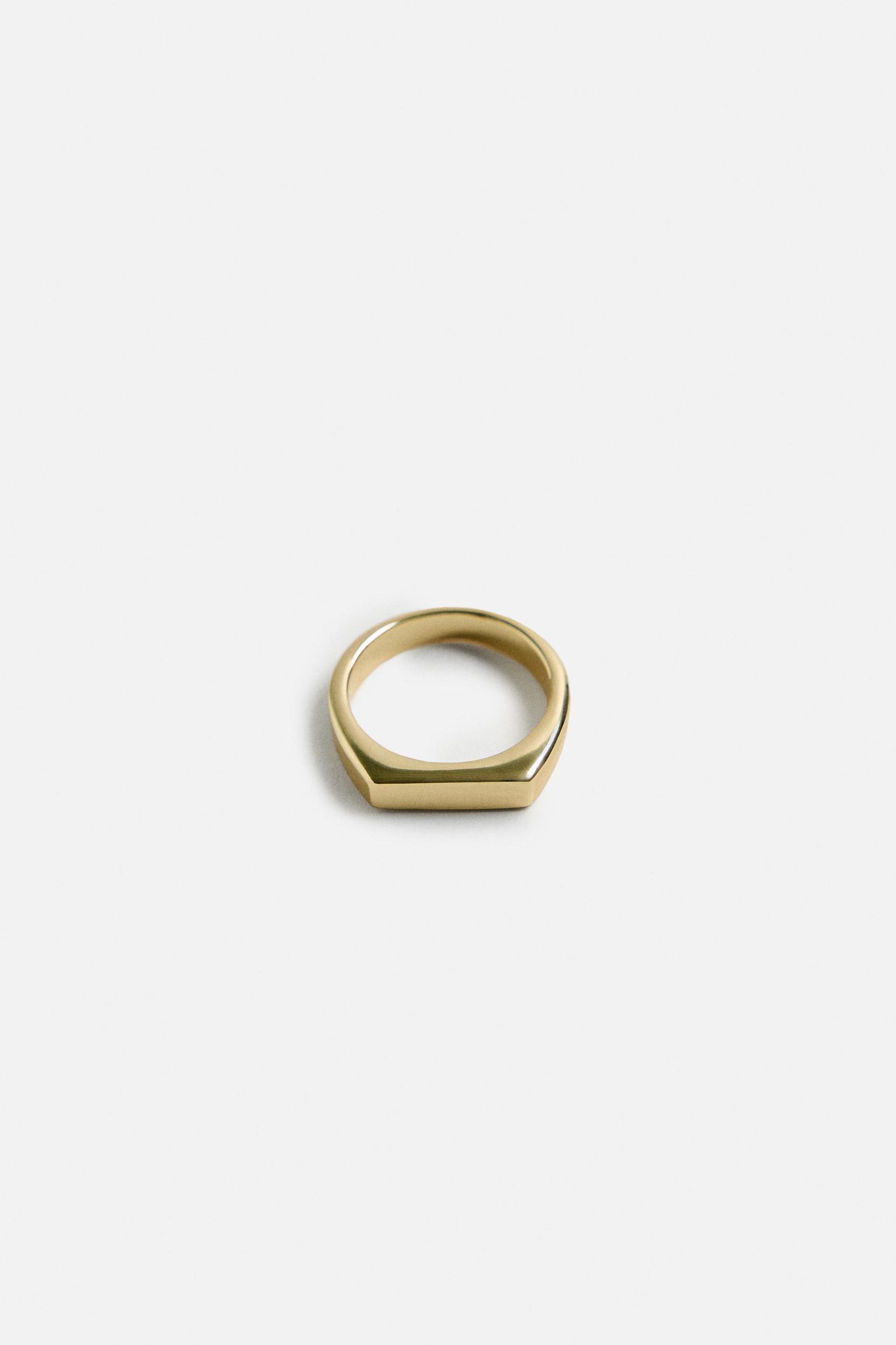 SIGNET RING Product Image