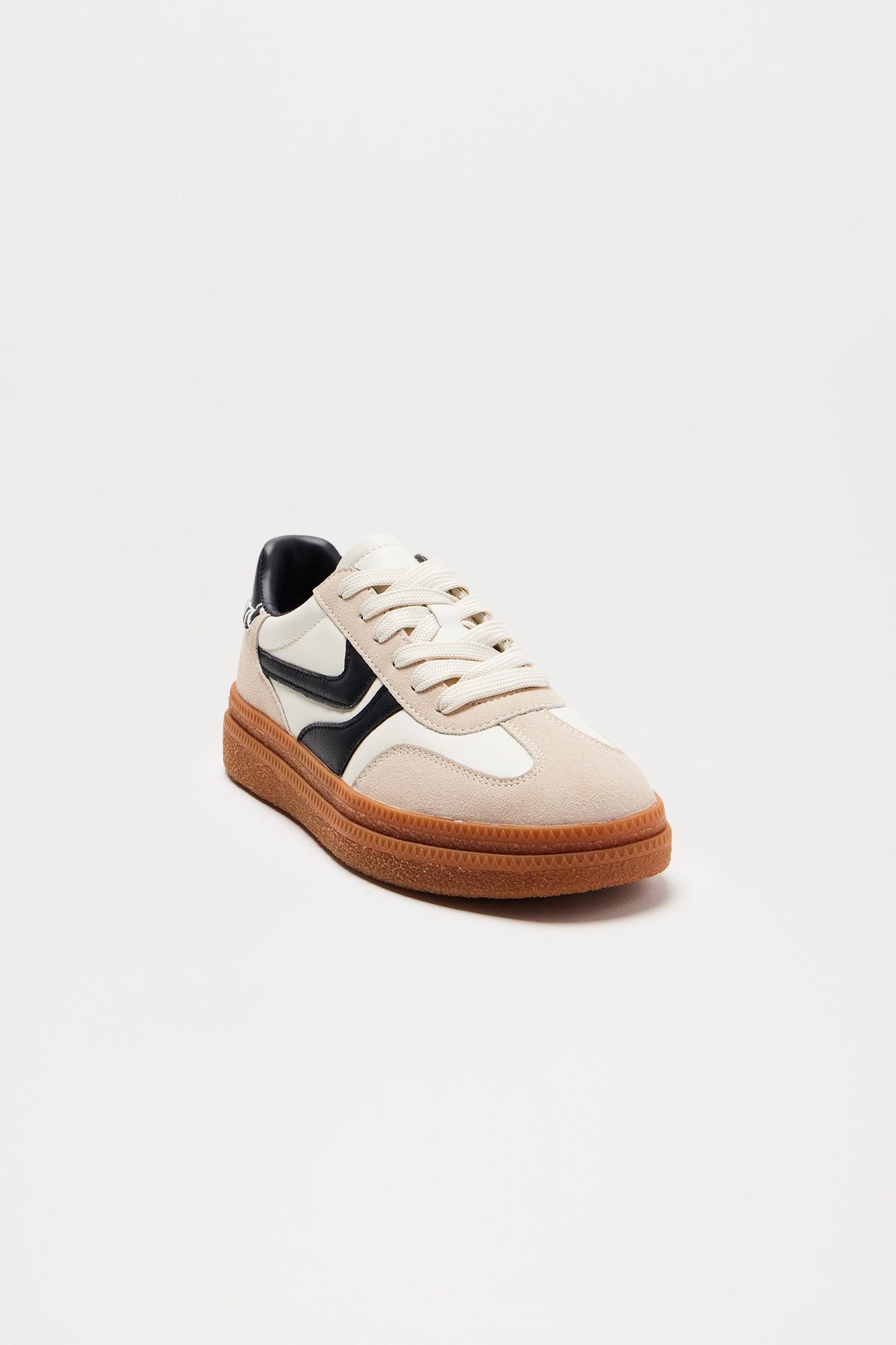 Chapman Lace Up Sneakers - Black Product Image