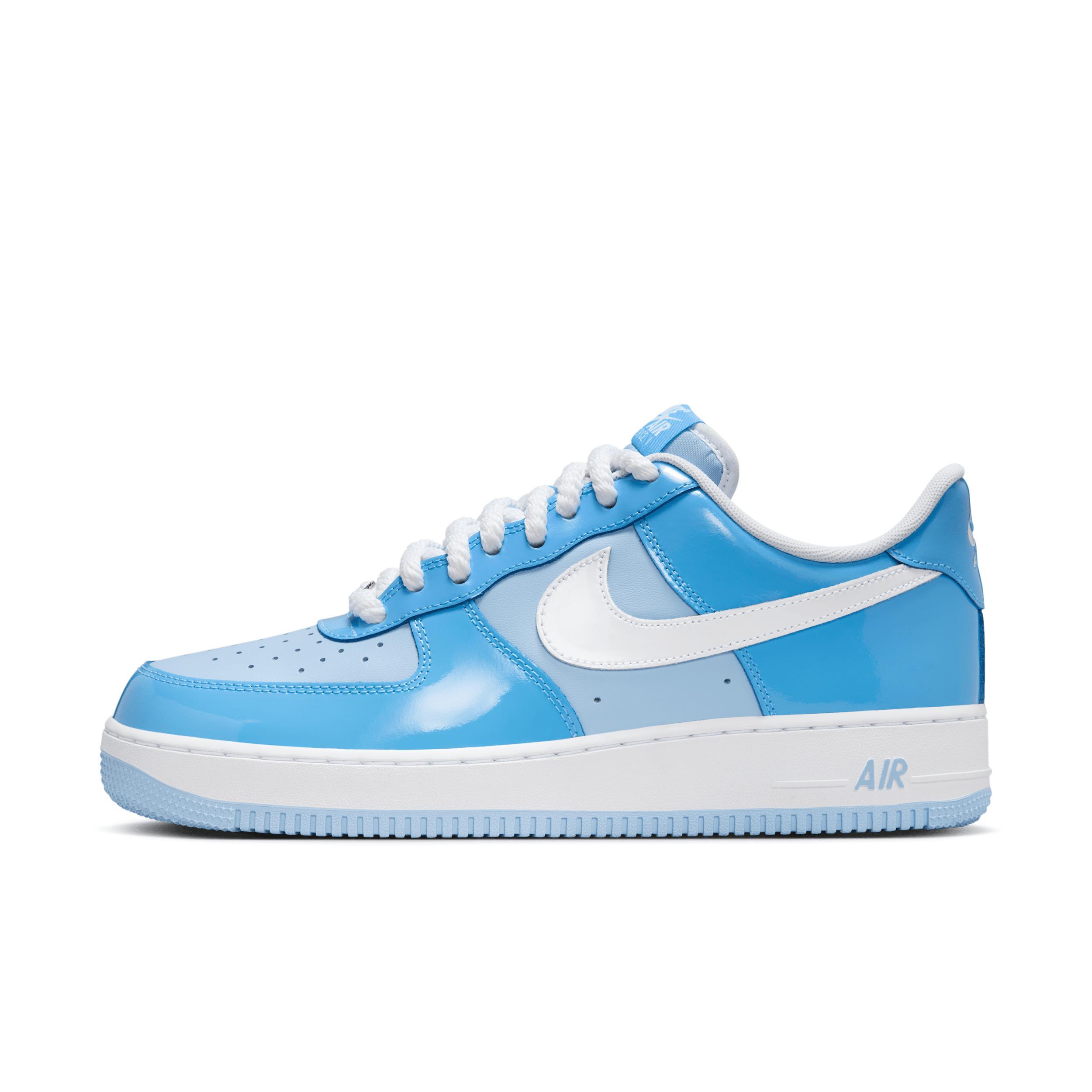 Nike Men's Air Force 1 '07 LV8 Shoes Product Image
