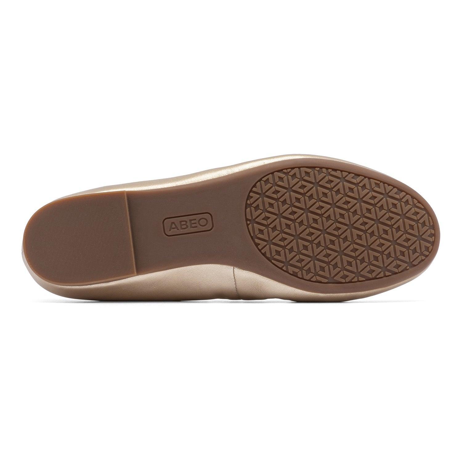 Promenade Flat Metatarsal Product Image