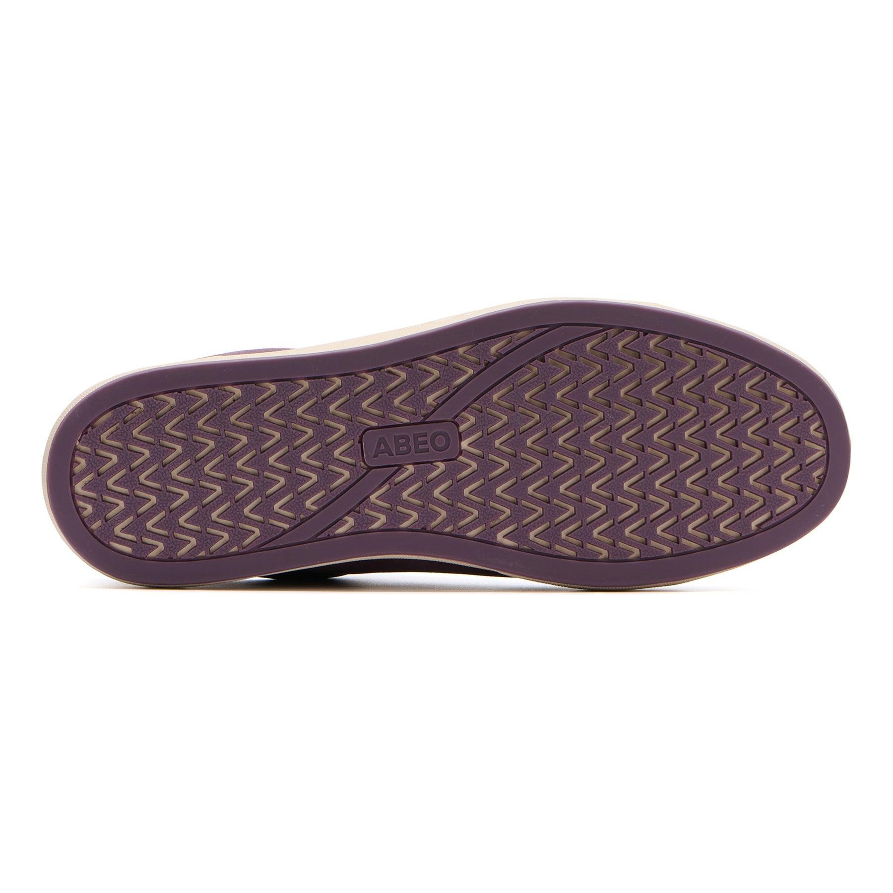 Encore Sneaker Female Product Image