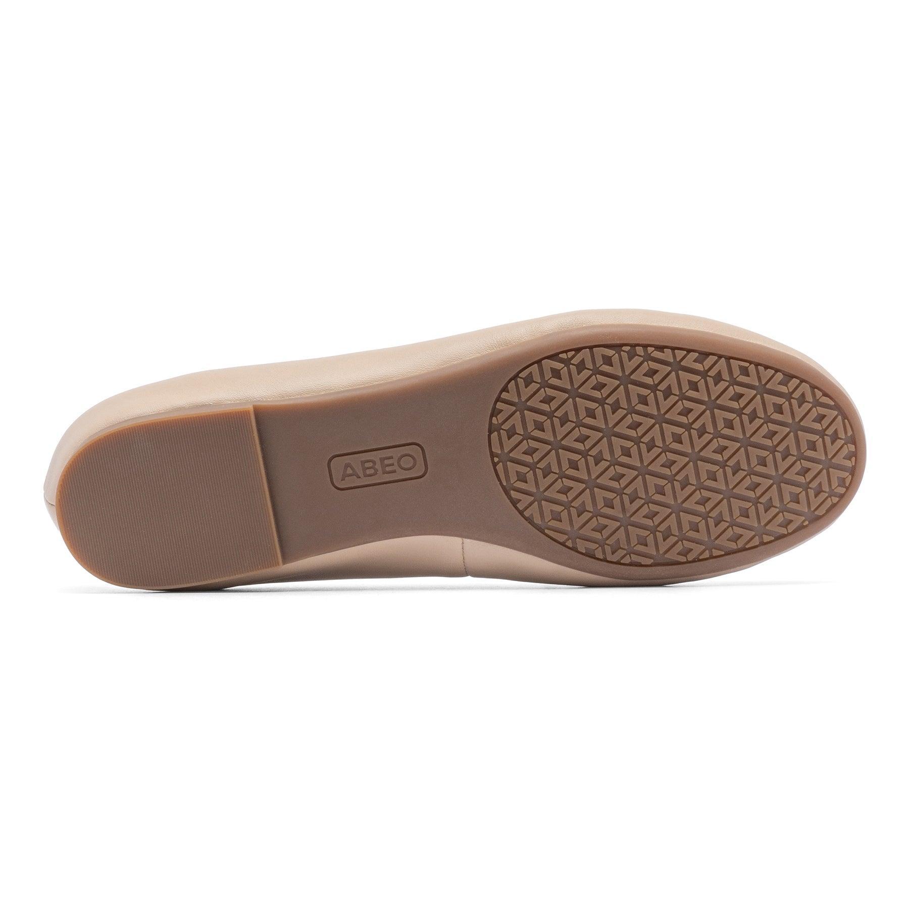 Promenade Flat Metatarsal Female Product Image
