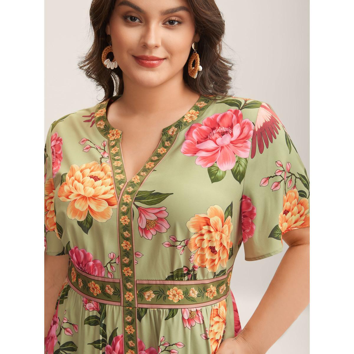 Plus Size Floral Contrast Hem Split Neck Midi Dress Sage Women Flat collar with V-notch Short sleeve Curvy BloomChic 28/5X Product Image