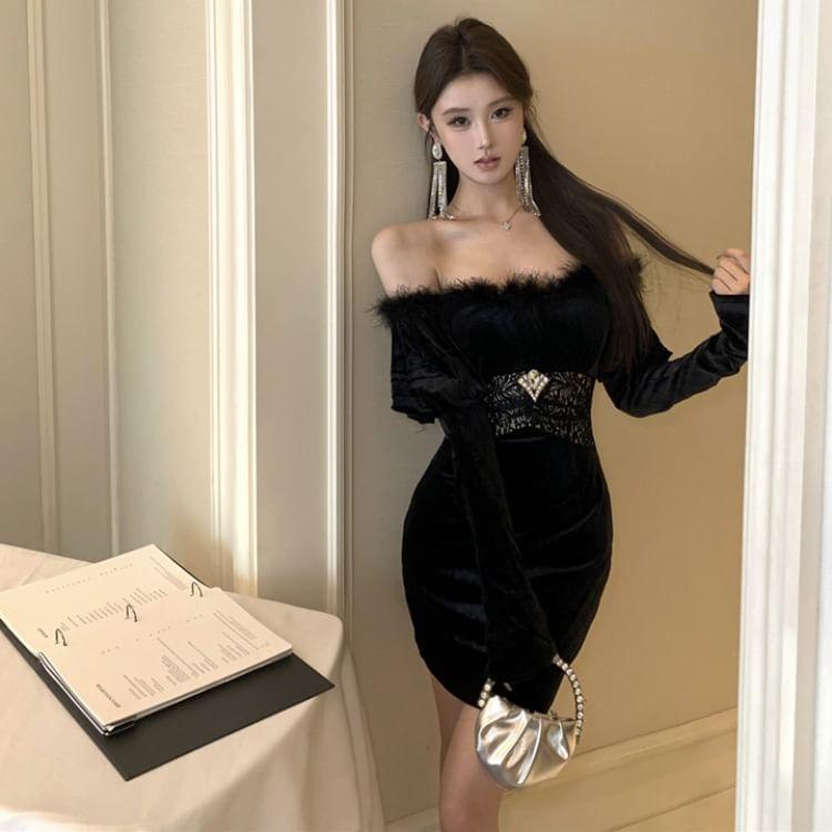 Long-Sleeve Off-Shoulder Fluffy Trim Velvet Mini Sheath Dress Product Image