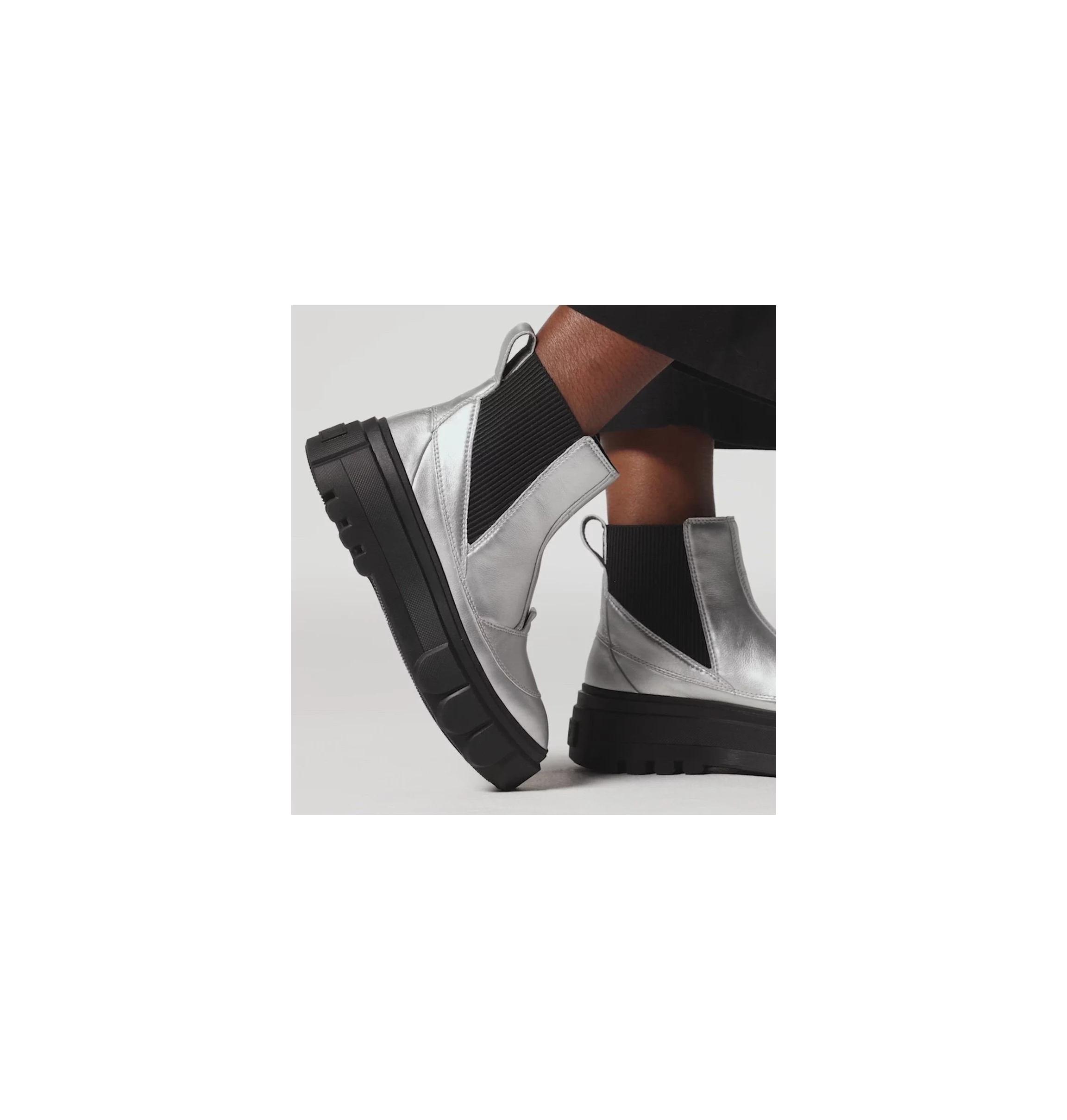 CARIBOU™ X Women's Chelsea Waterproof Boot Product Image