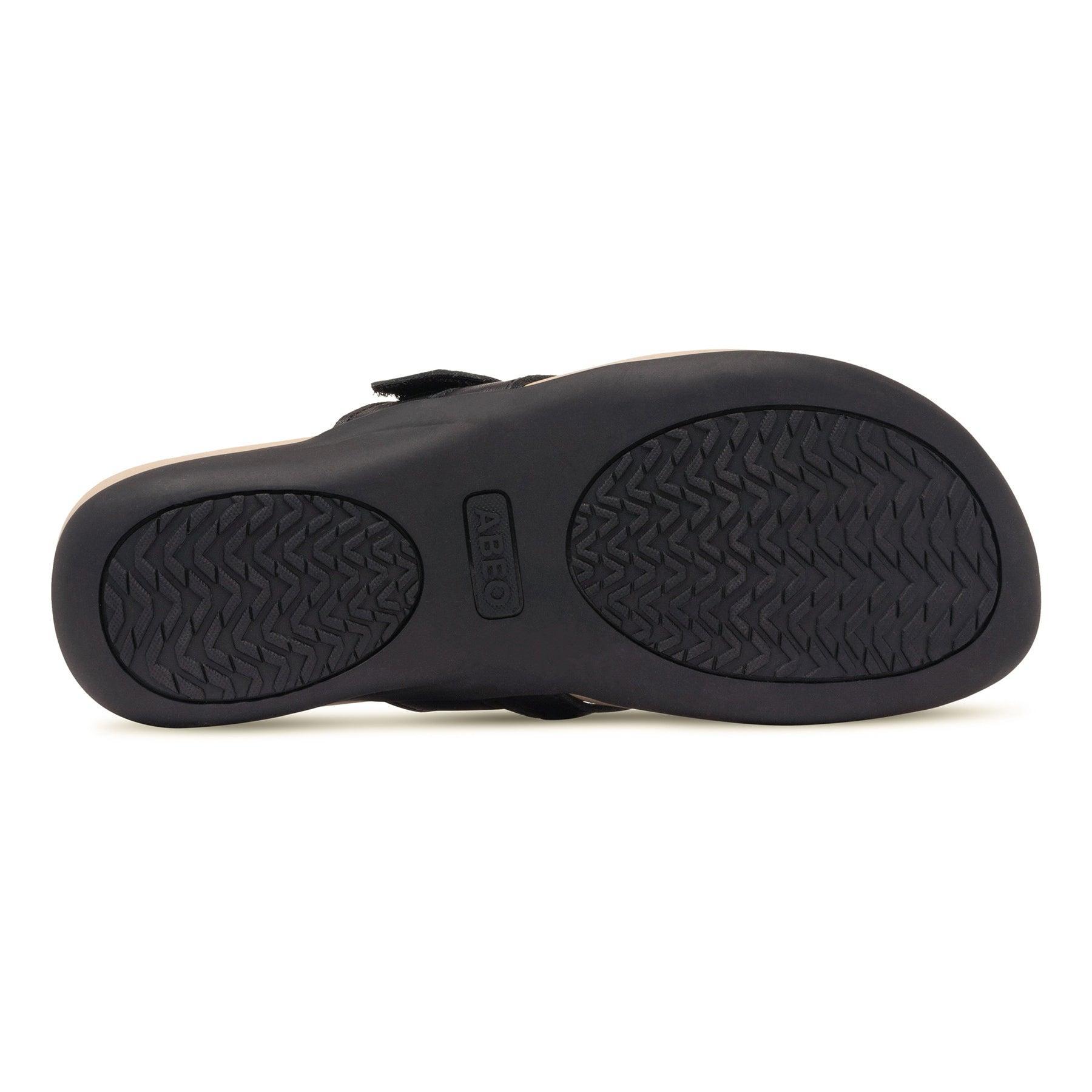 Oasis Thong Sandal Metatarsal Female Product Image