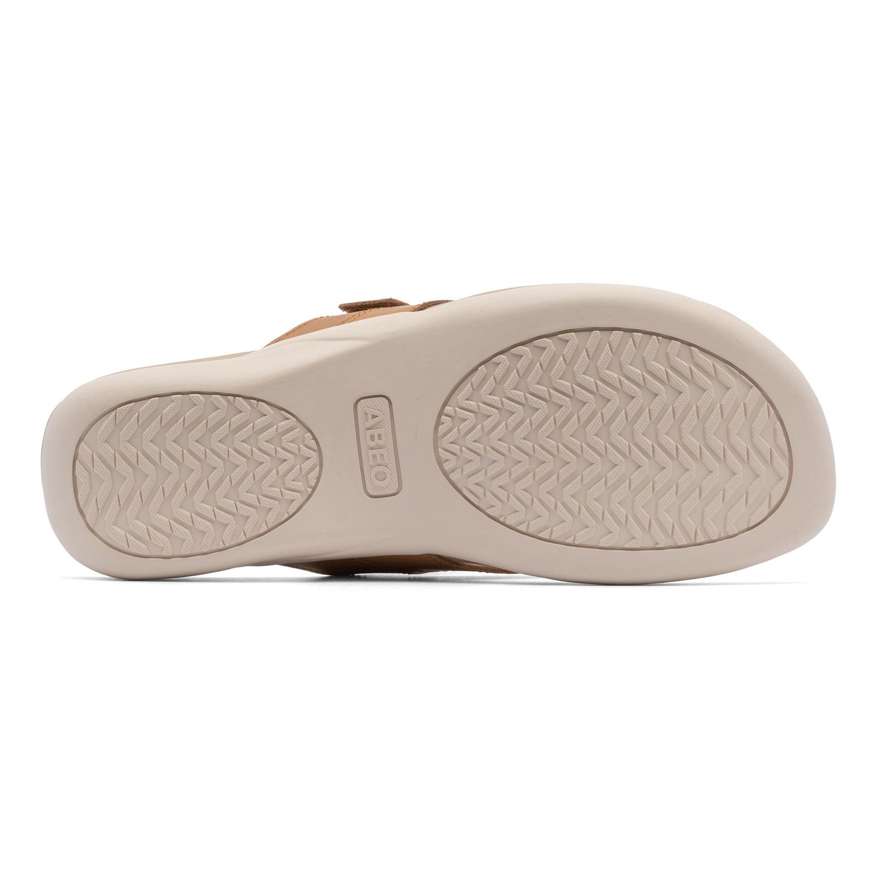 Oasis Thong Sandal Metatarsal Female Product Image
