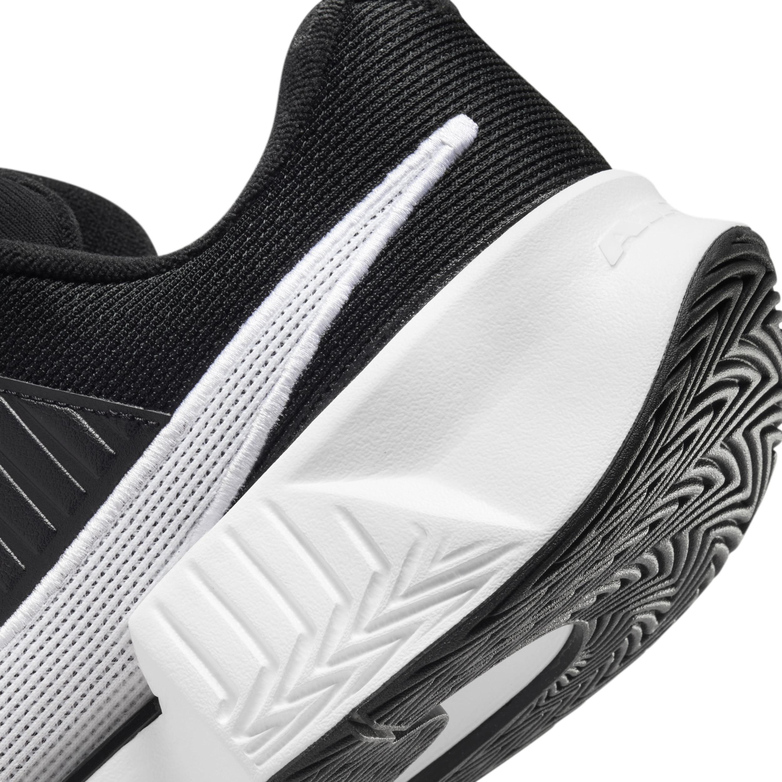 Nike GP Challenge Pro Men's Hard Court Tennis Shoes Product Image
