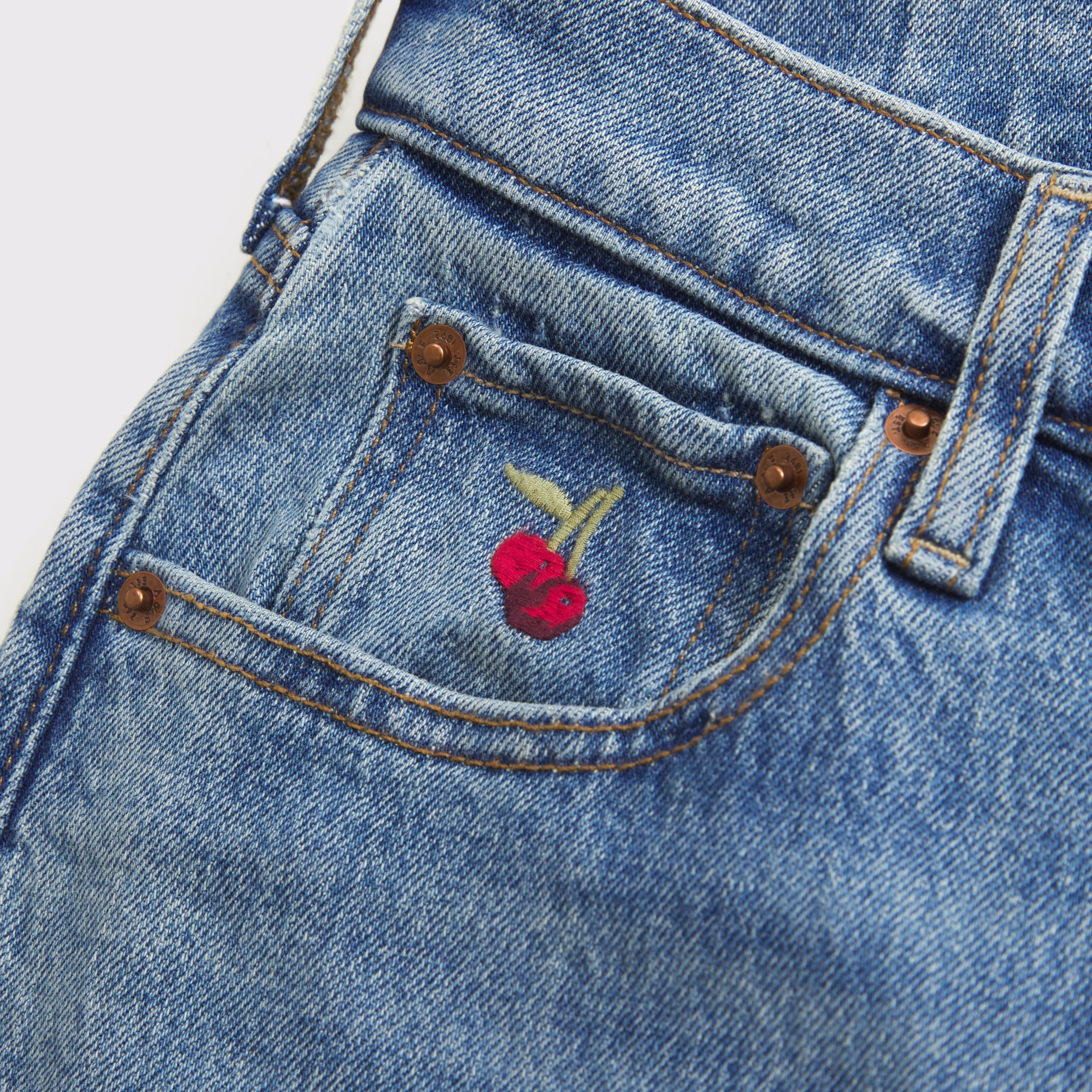 High Rise 90s Relaxed Jean Product Image