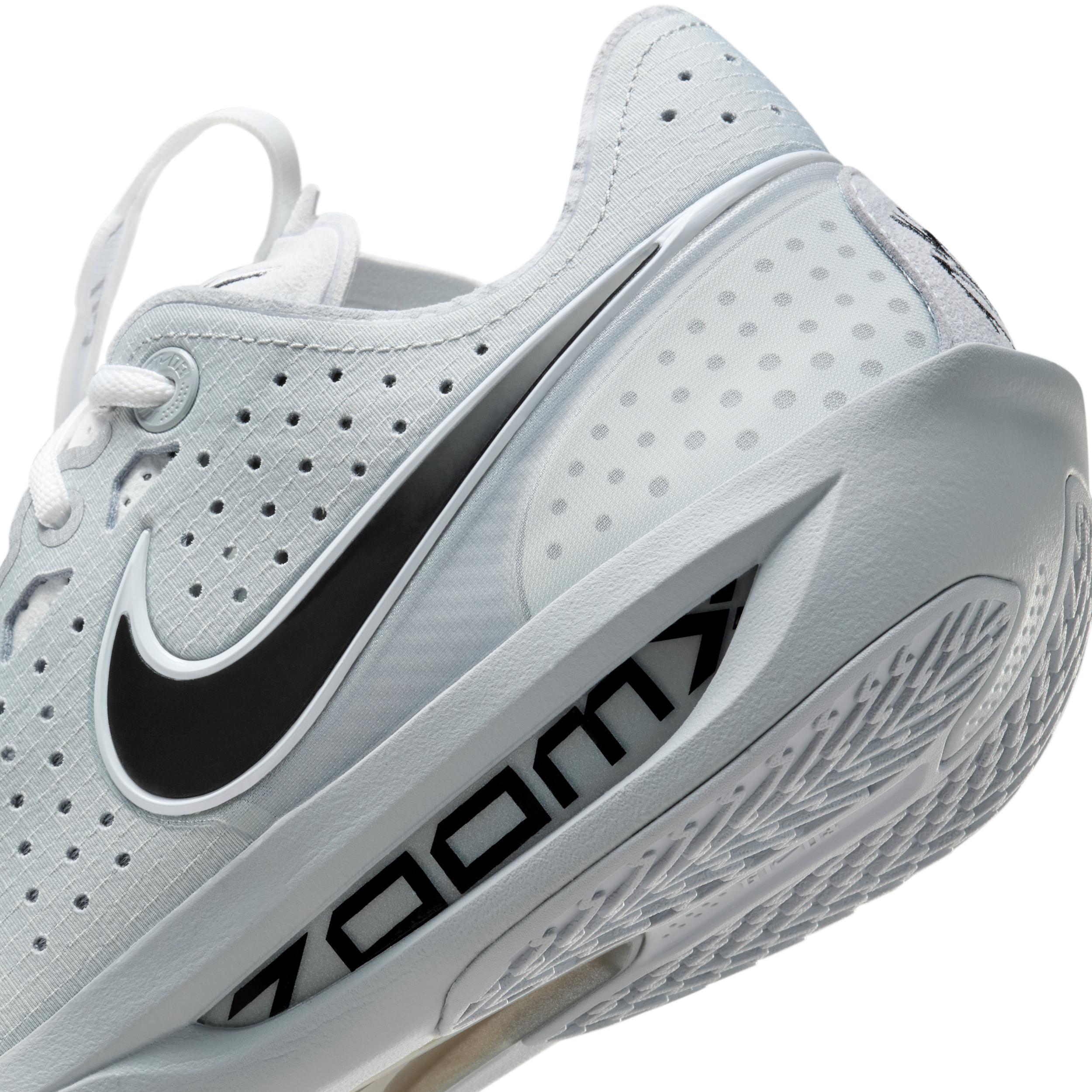 Nike Men's G.T. Cut 3 Basketball Shoes Product Image